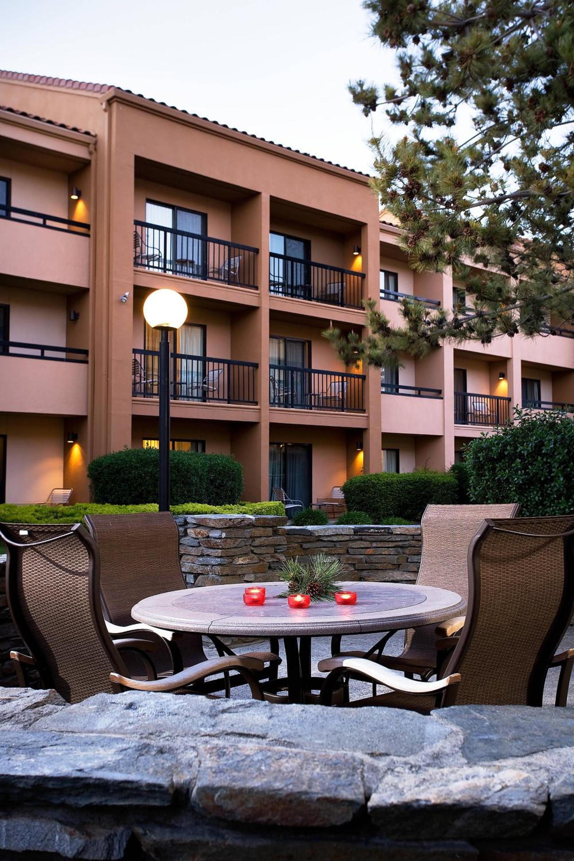 Courtyard Fremont Silicon Valley photo 4