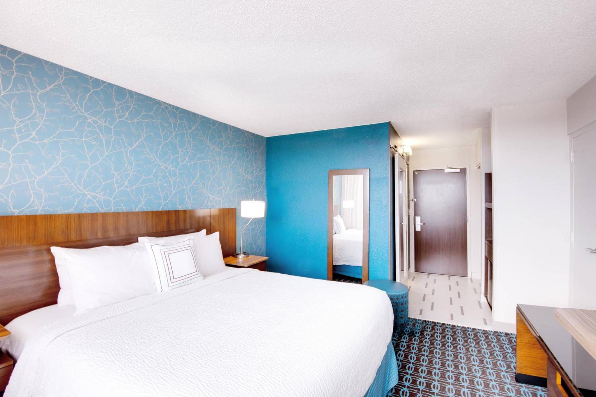 Fairfield Inn & Suites by Marriott Charlotte Uptown photo 7