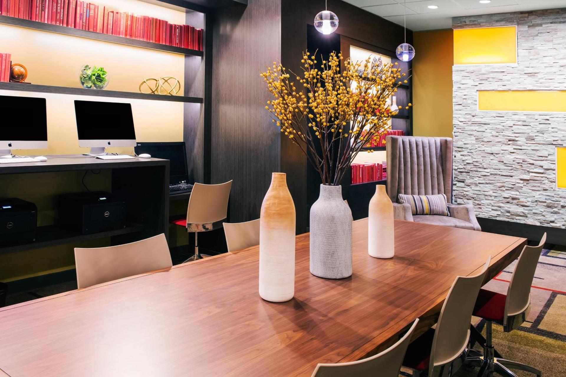 Fairfield Inn & Suites by Marriott Charlotte Uptown photo 14