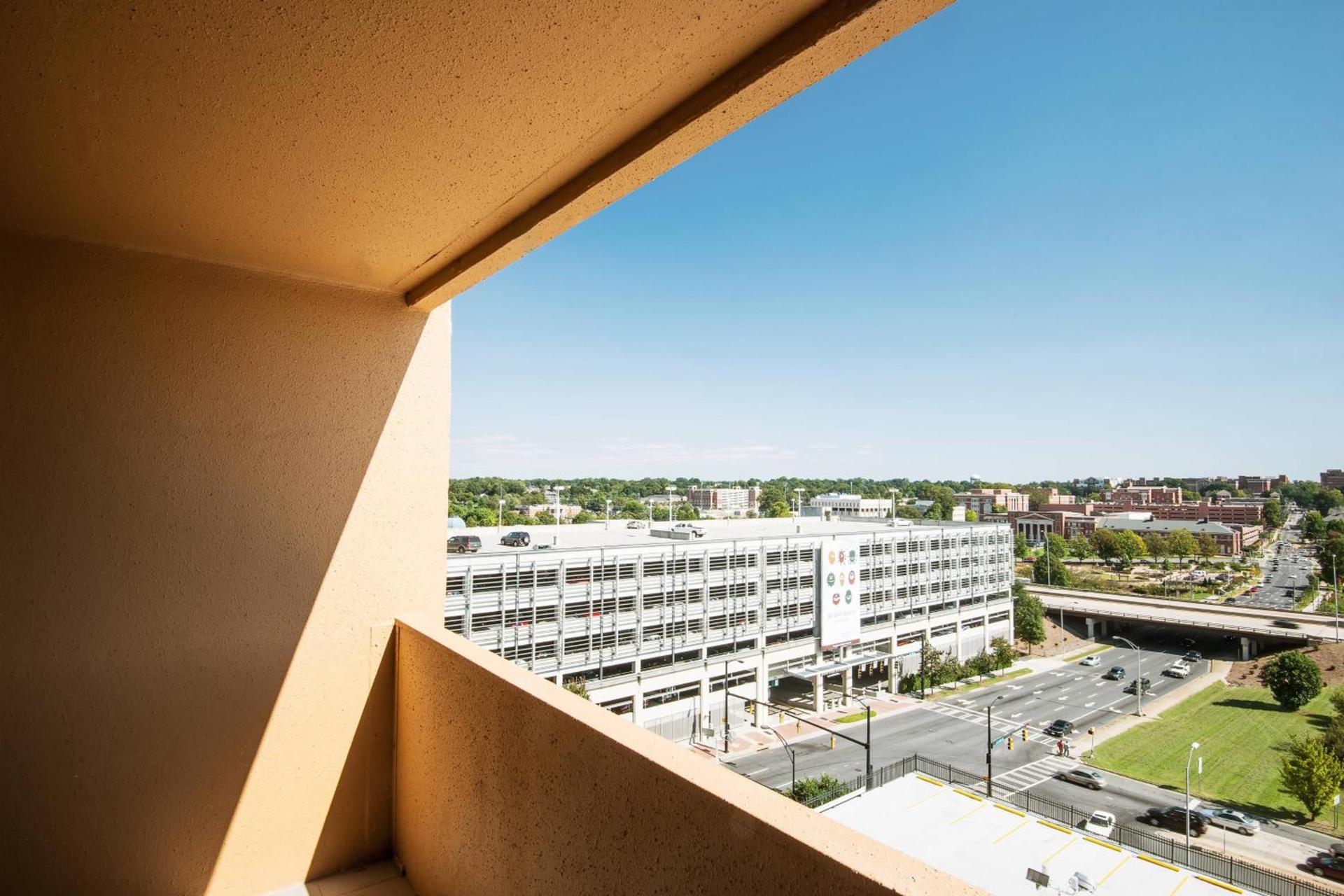 Fairfield Inn & Suites by Marriott Charlotte Uptown photo 10
