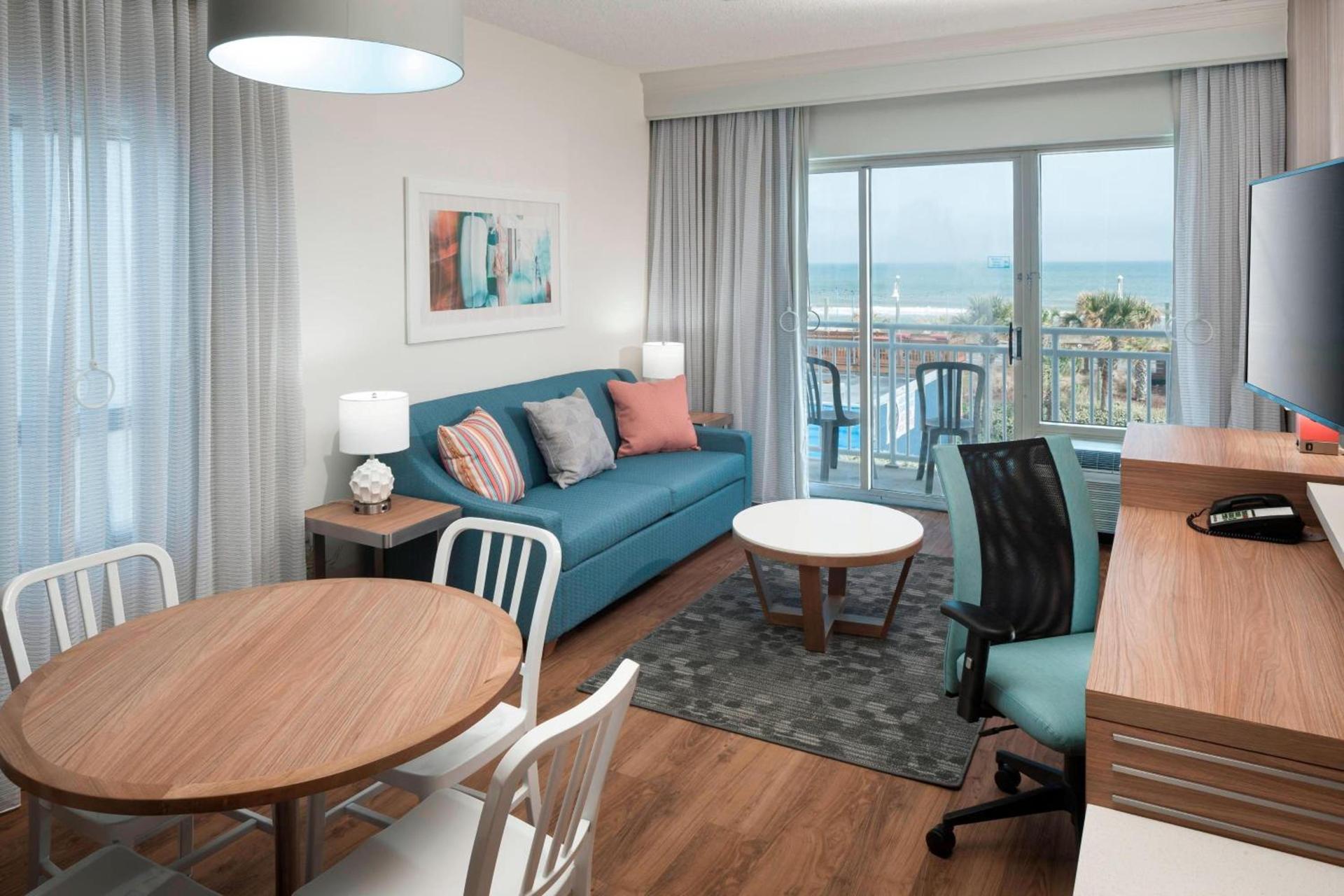Courtyard by Marriott Carolina Beach Oceanfront photo 14