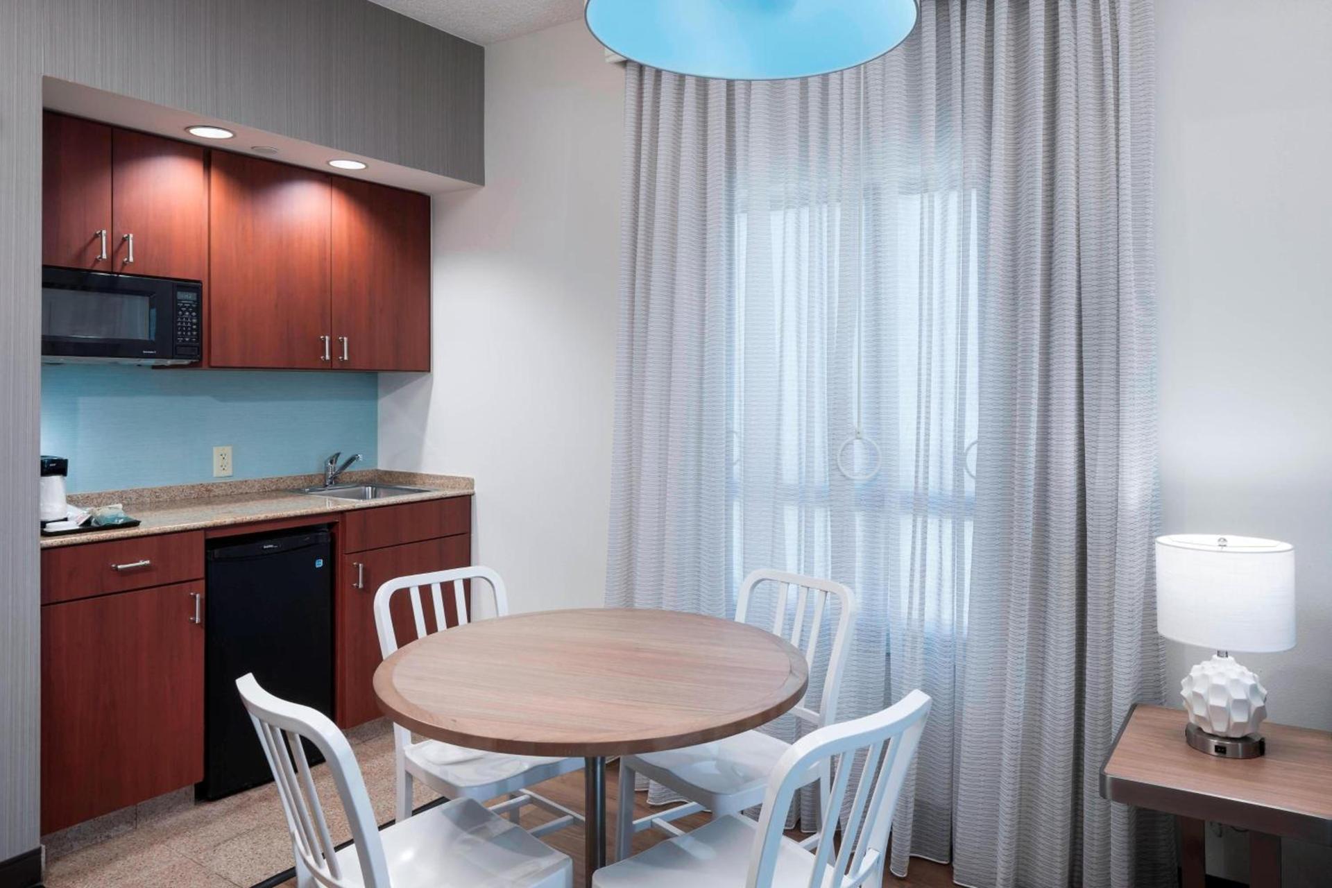 Courtyard by Marriott Carolina Beach Oceanfront photo 18