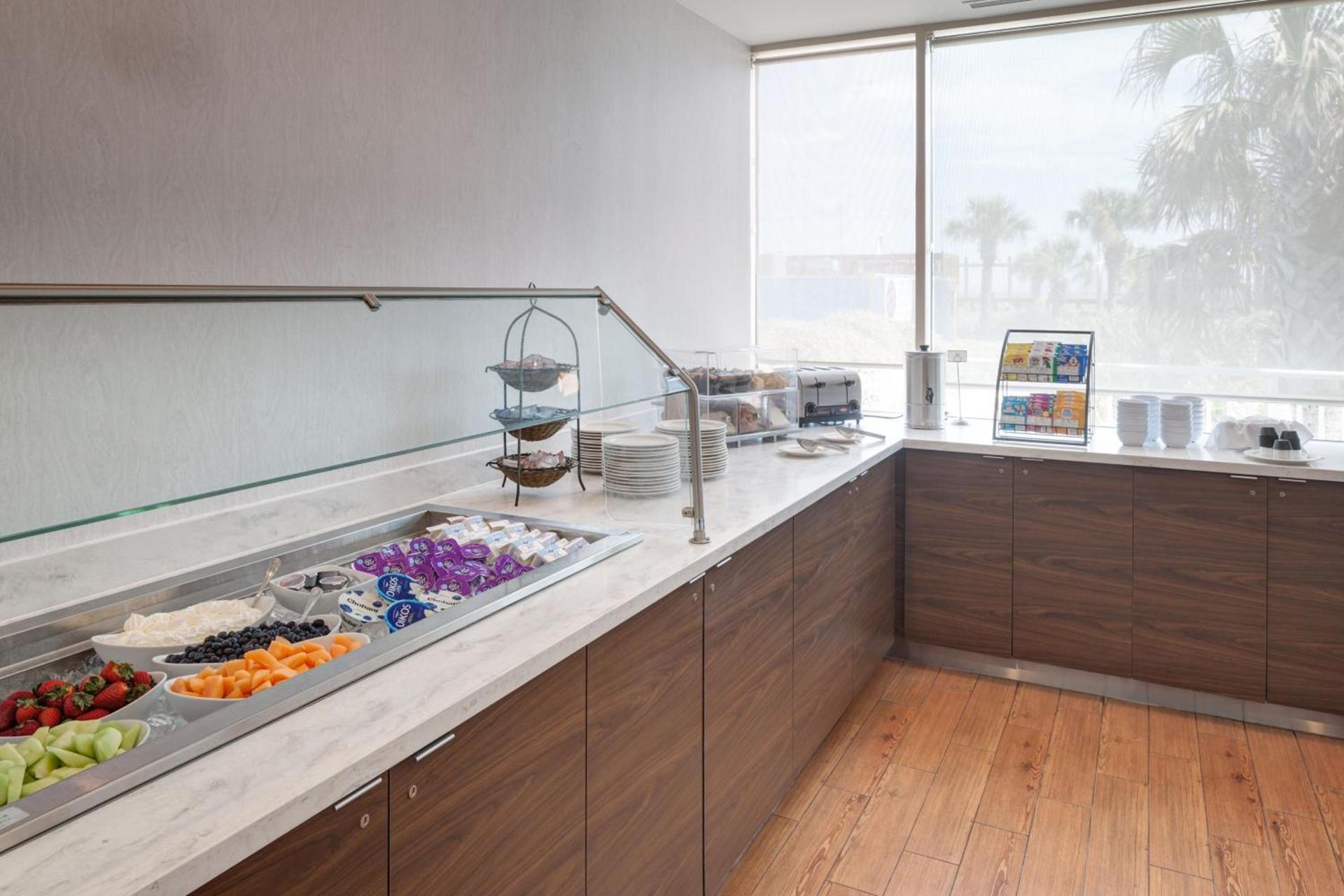 Courtyard by Marriott Carolina Beach Oceanfront photo 37