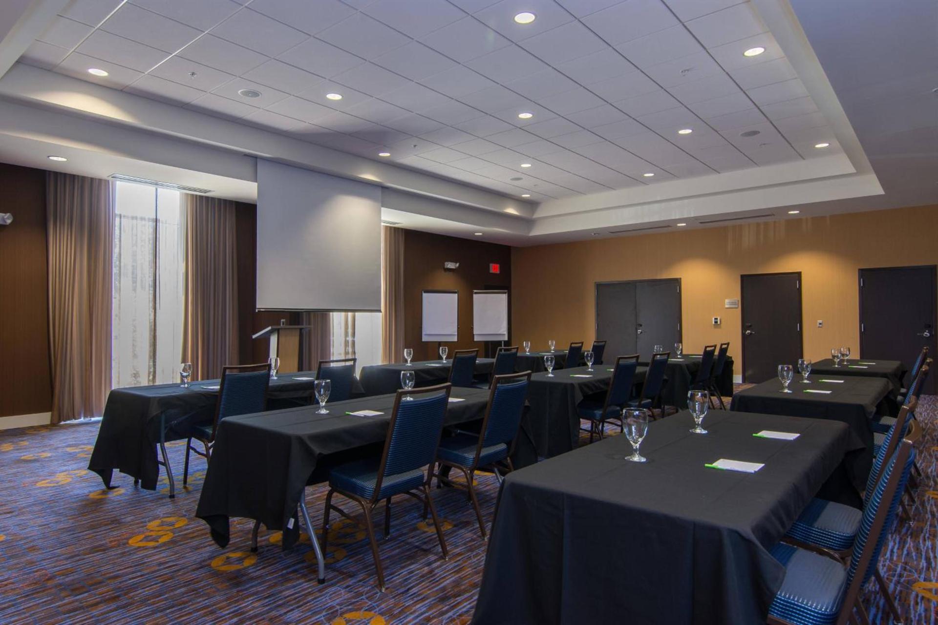 Courtyard by Marriott Raleigh-Durham Airport/Brier Creek photo 34