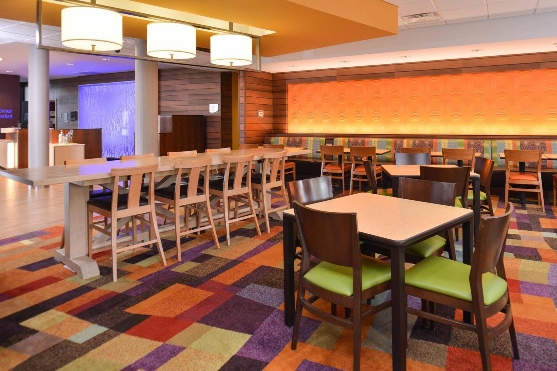 Fairfield Inn and Suites by Marriott Calhoun photo 12