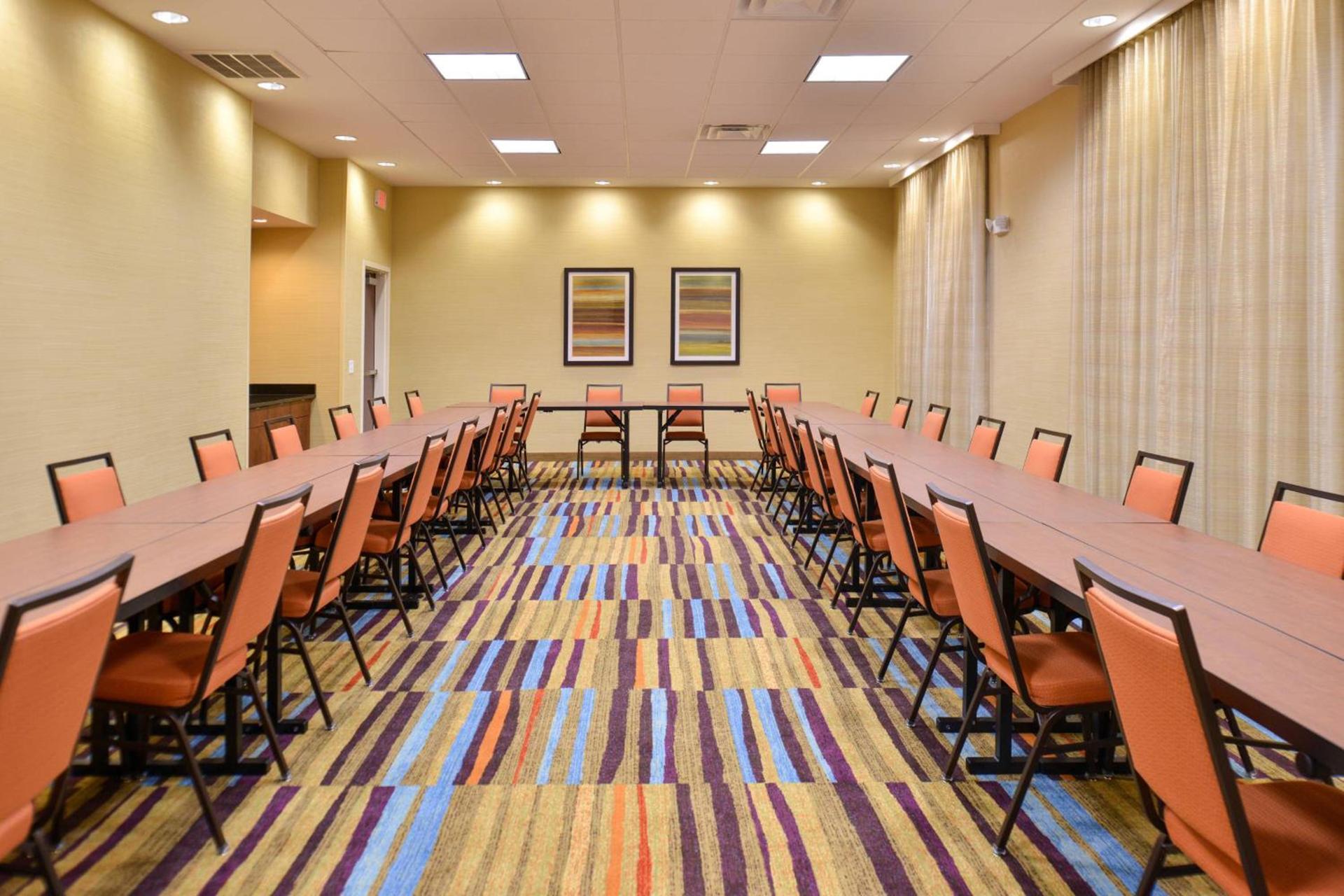 Fairfield Inn and Suites by Marriott Calhoun photo 21