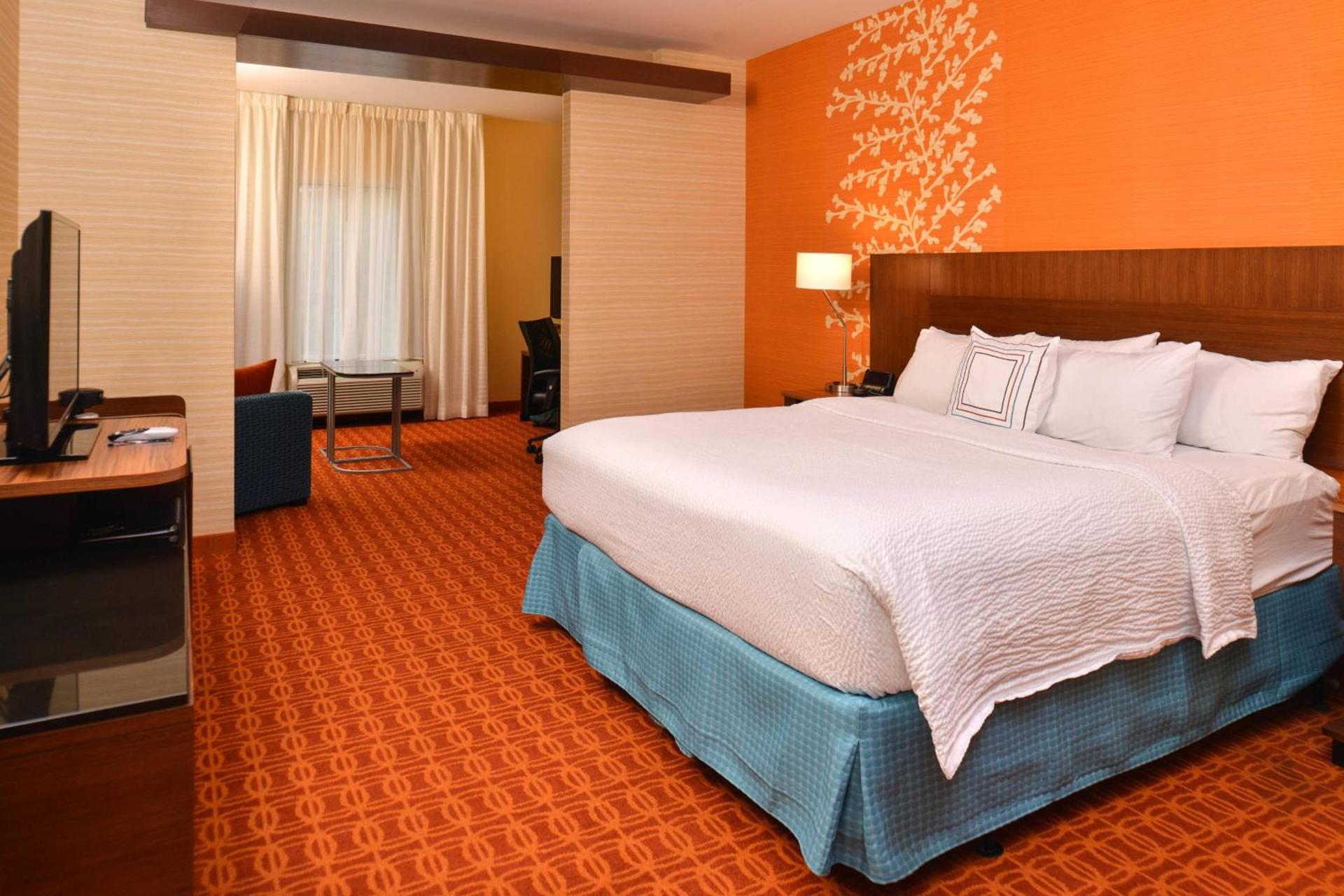 Fairfield Inn and Suites by Marriott Calhoun photo 8