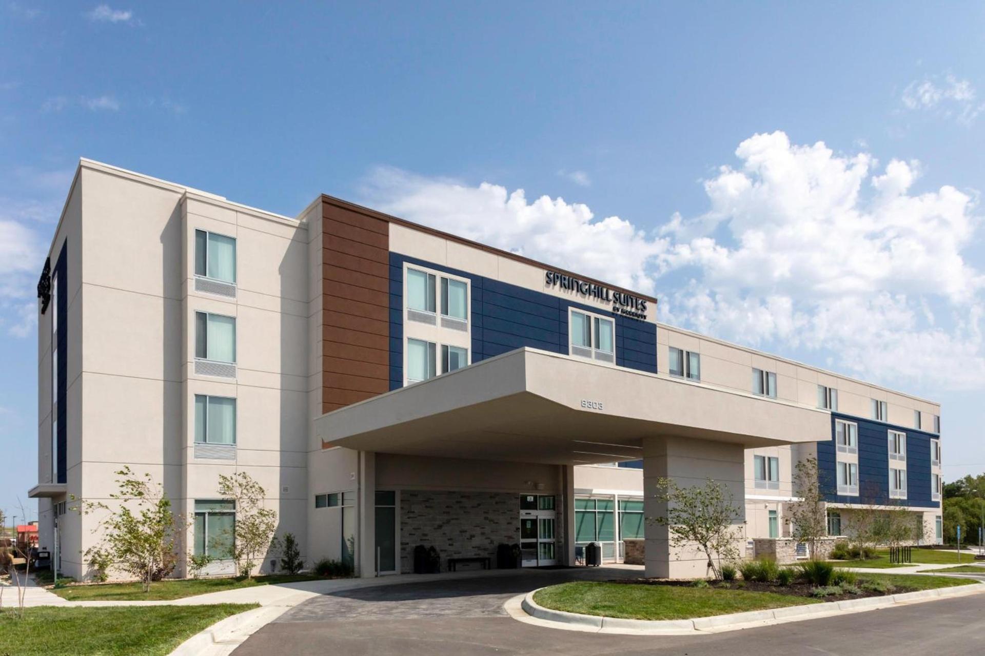 SpringHill Suites Kansas City Airport photo 1