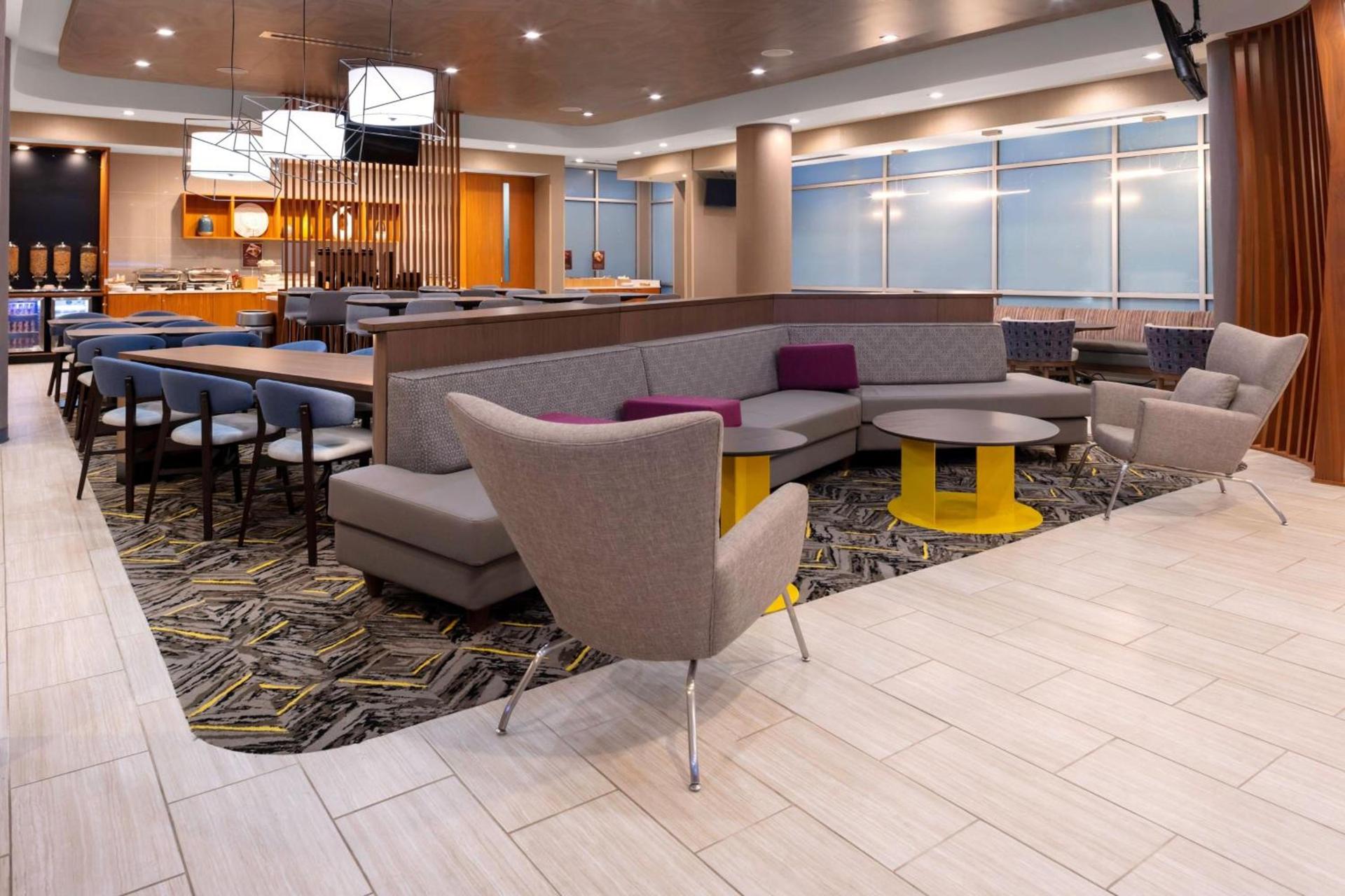 SpringHill Suites Kansas City Airport photo 6