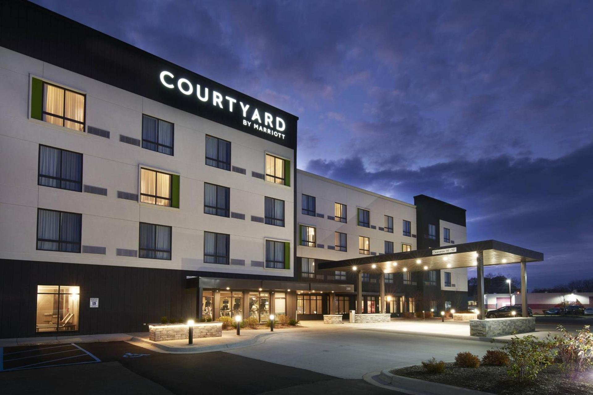 Courtyard by Marriott Jackson photo 2