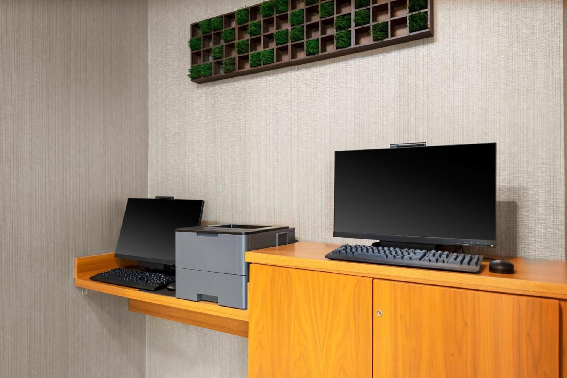 SpringHill Suites Kansas City Airport photo 17