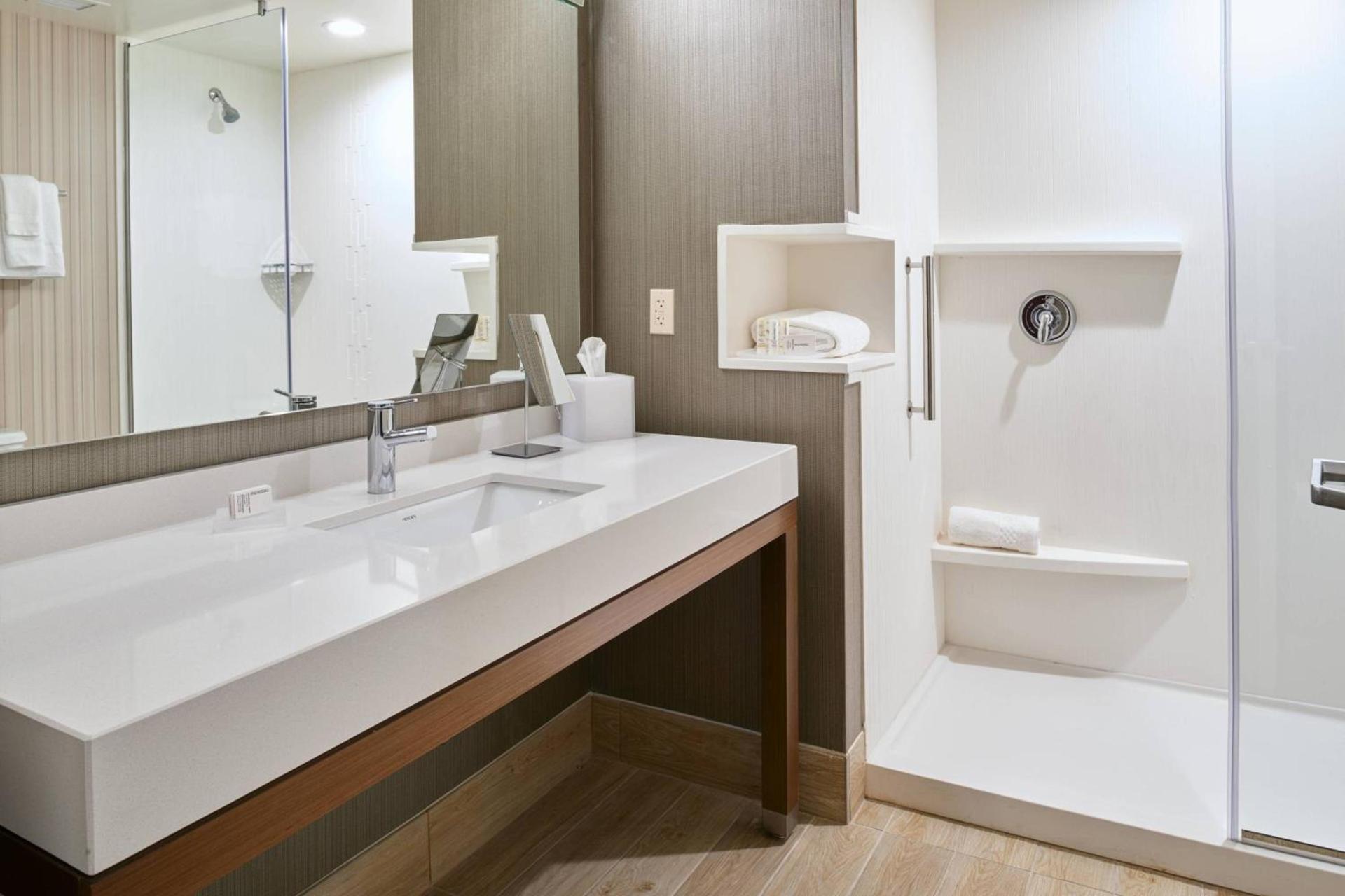Courtyard by Marriott Jackson photo 12