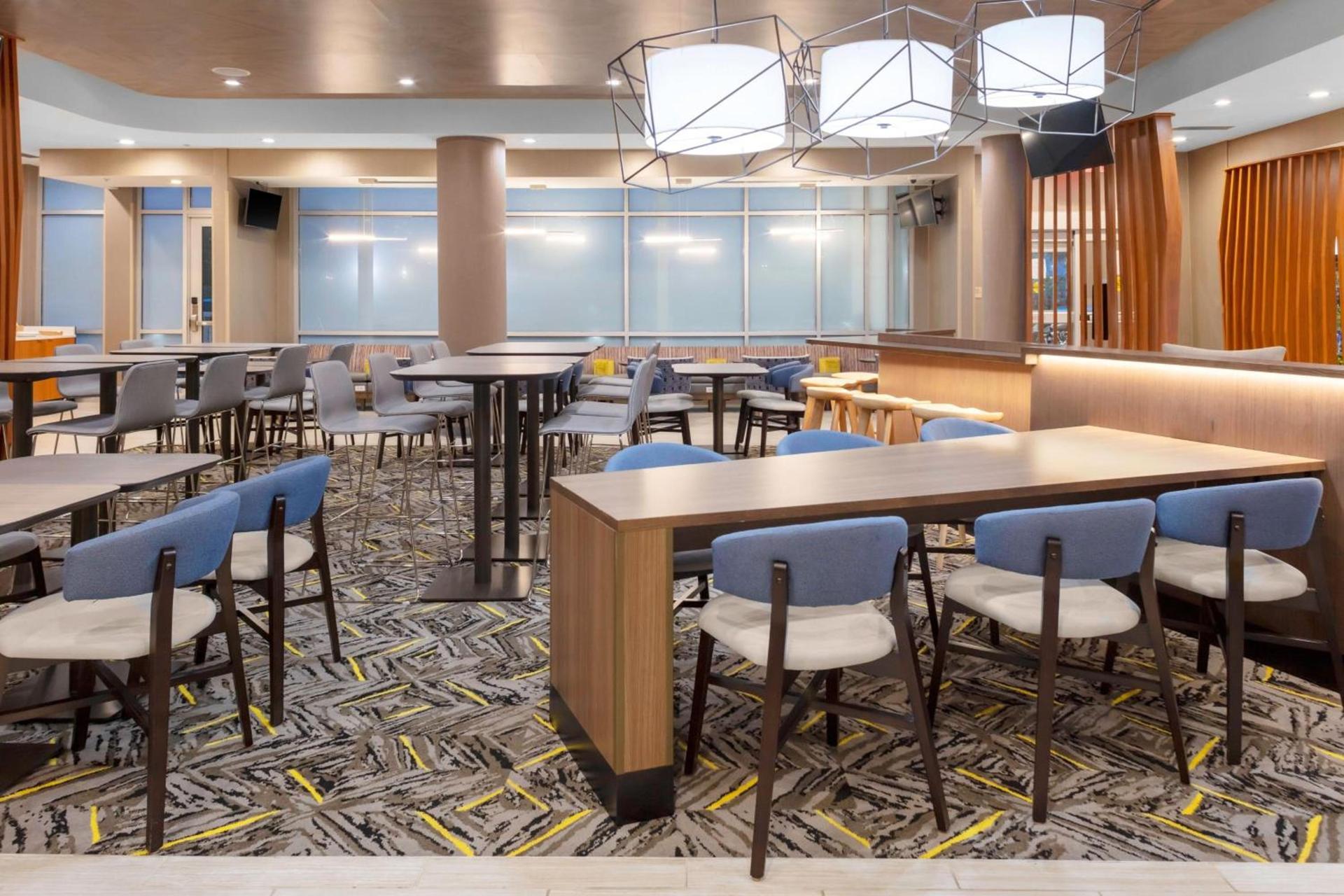 SpringHill Suites Kansas City Airport photo 25