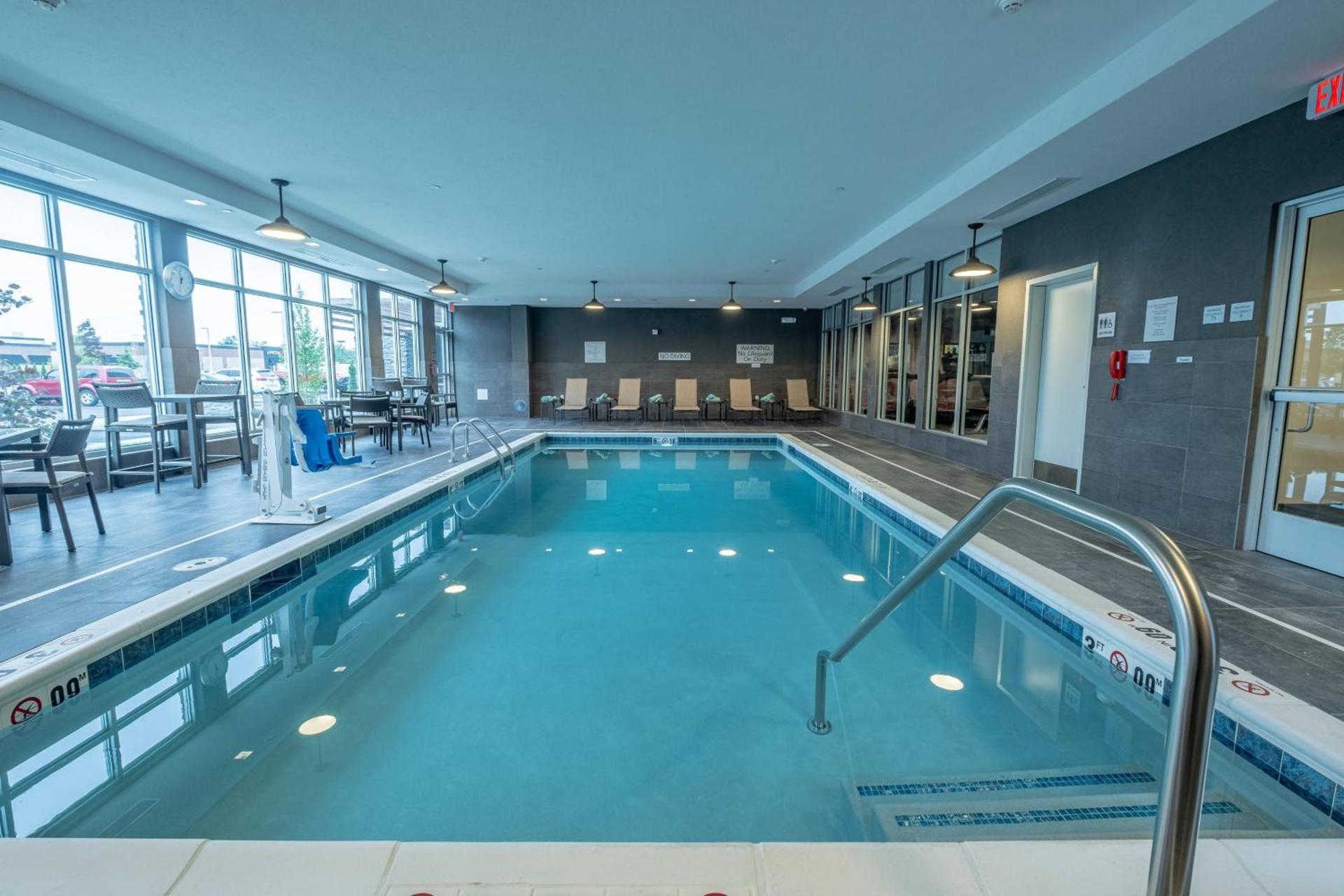 Courtyard by Marriott Toledo West photo 30