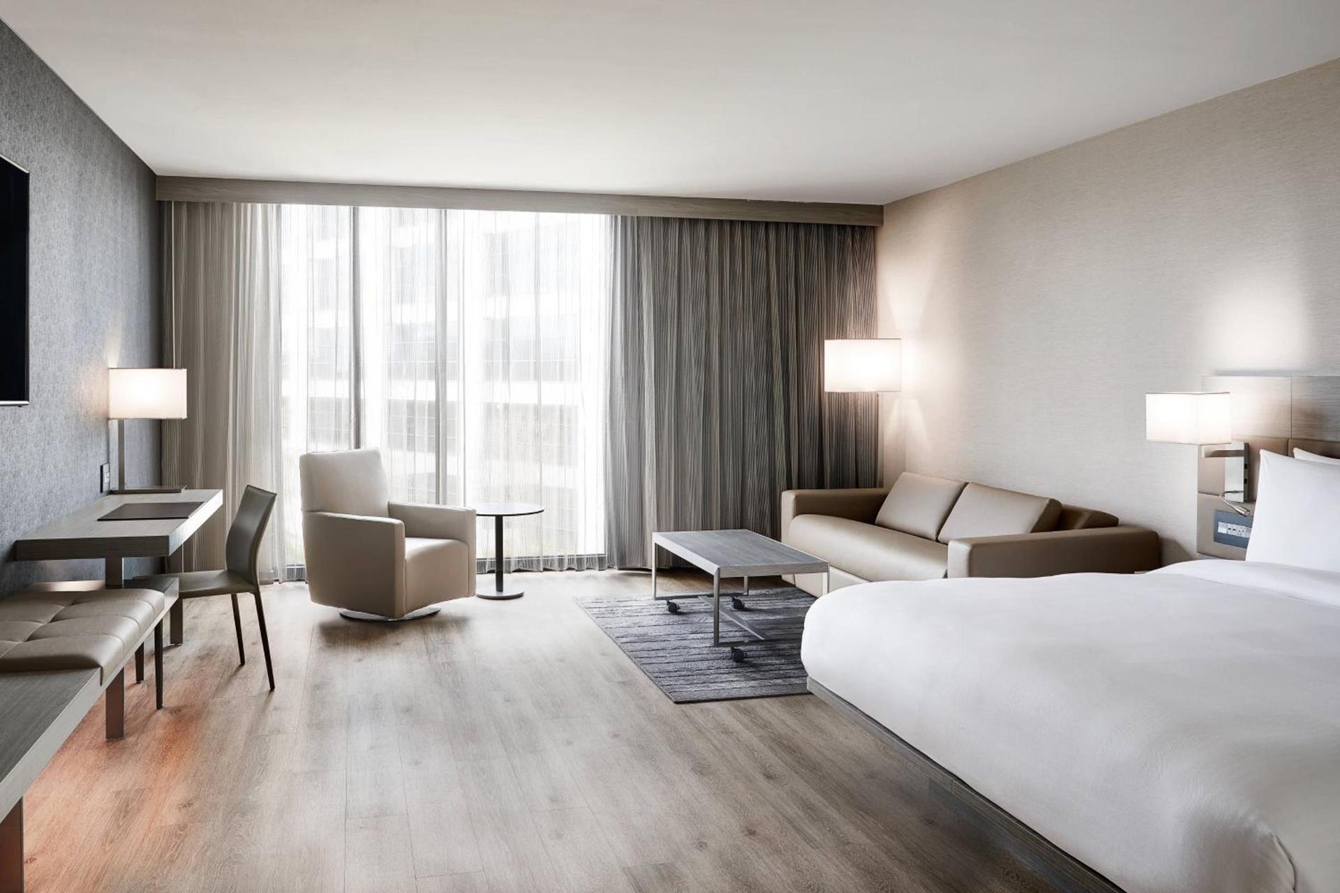 AC Hotel by Marriott Tampa Airport photo 11