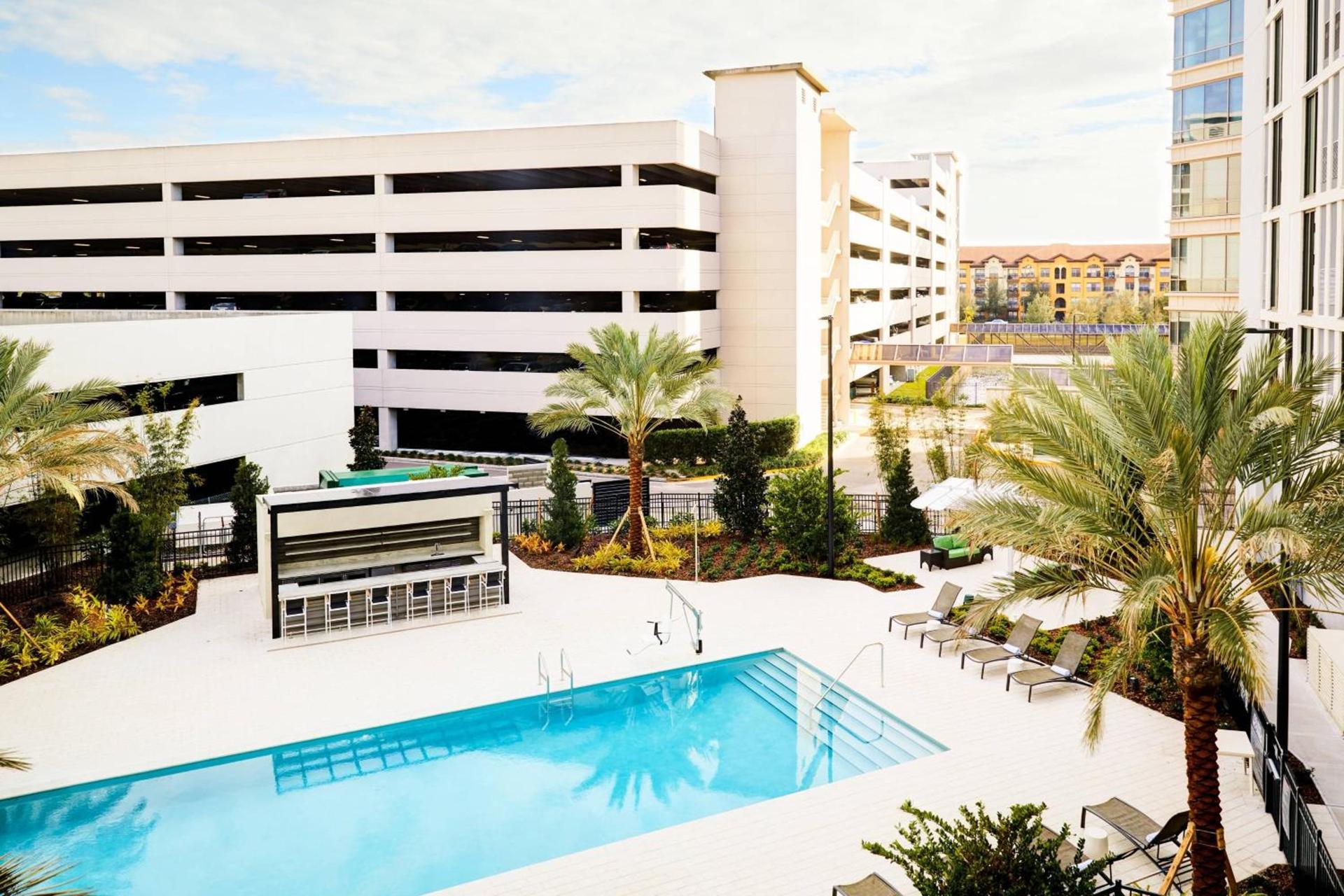 AC Hotel by Marriott Tampa Airport photo 12