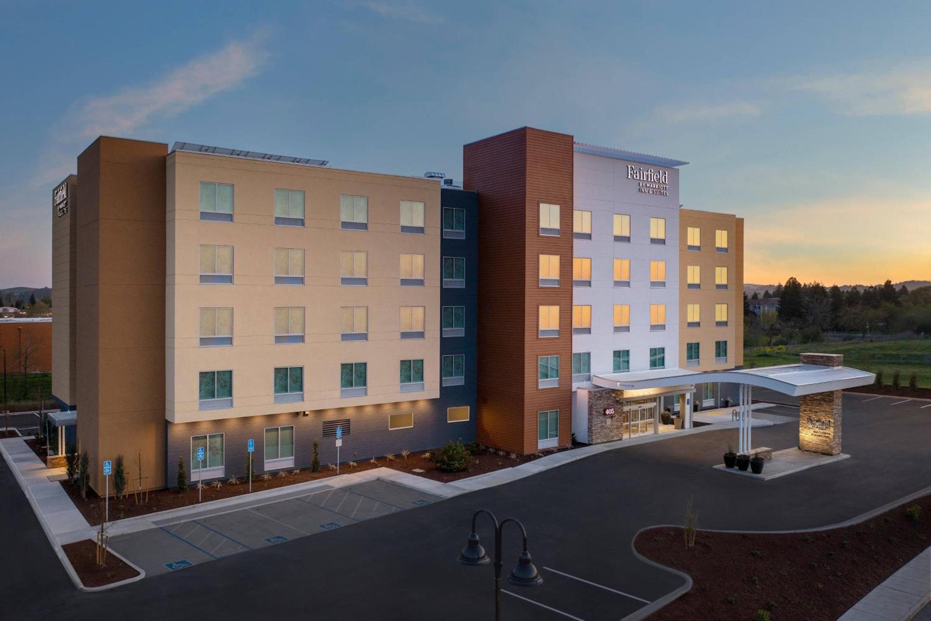 Fairfield Inn & Suites by Marriott Santa Rosa Rohnert Park — hotel in Rohnert Park