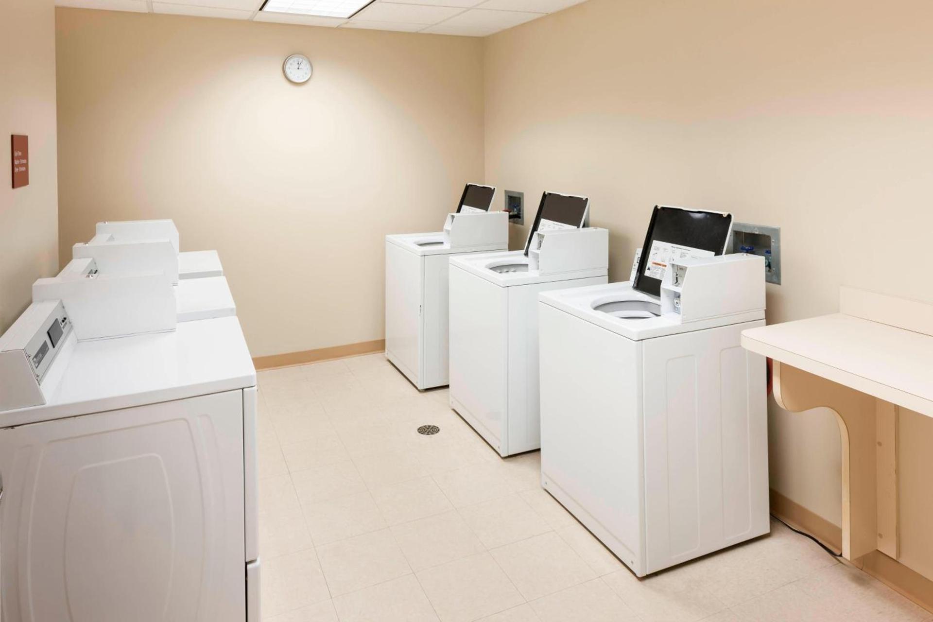 TownePlace Suites by Marriott Suffolk Chesapeake photo 22