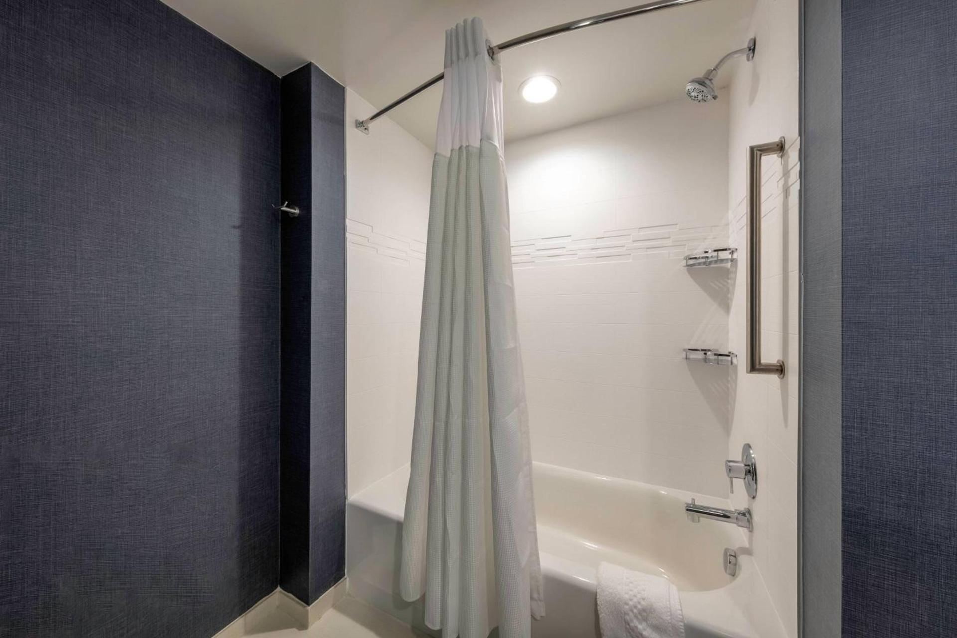 Residence Inn by Marriott Richmond at the Notch photo 27