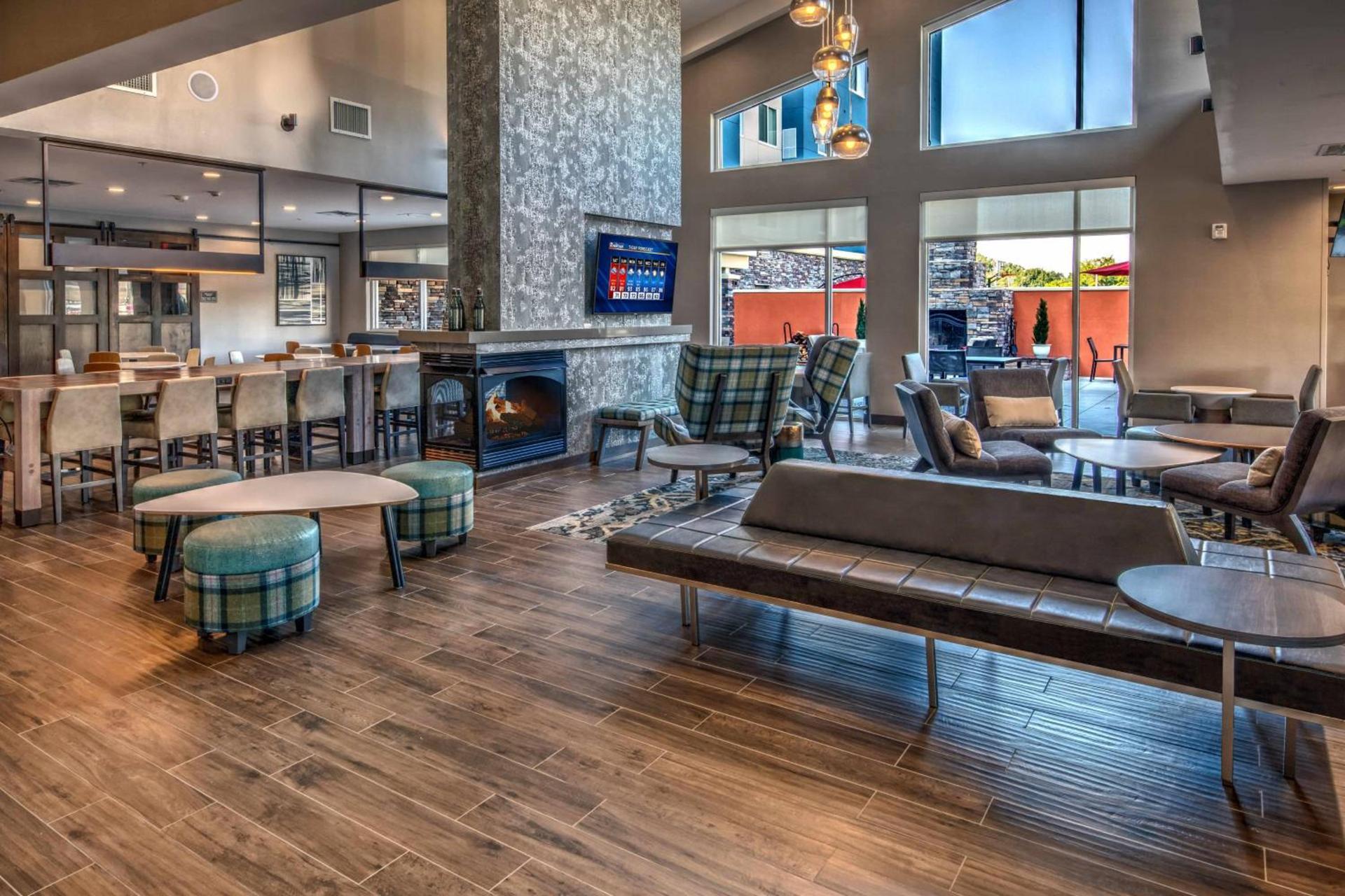 Residence Inn by Marriott Tulsa Midtown photo 5