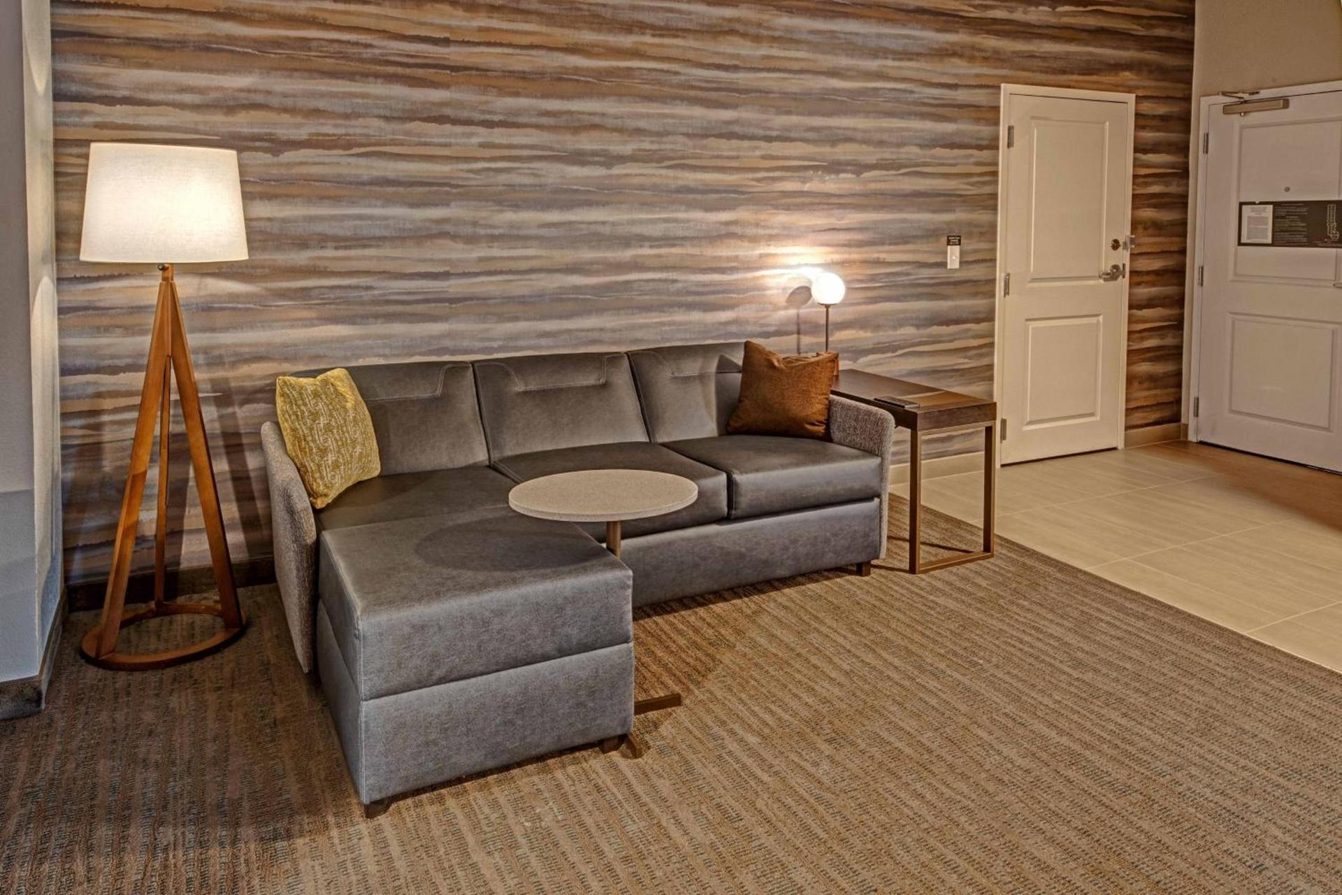 Residence Inn by Marriott Tulsa Midtown photo 9