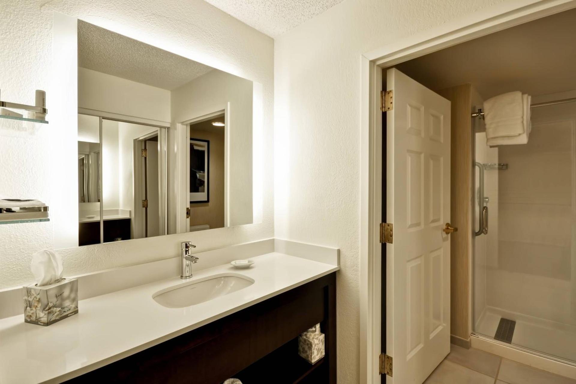 Residence Inn by Marriott Jacksonville Airport photo 16