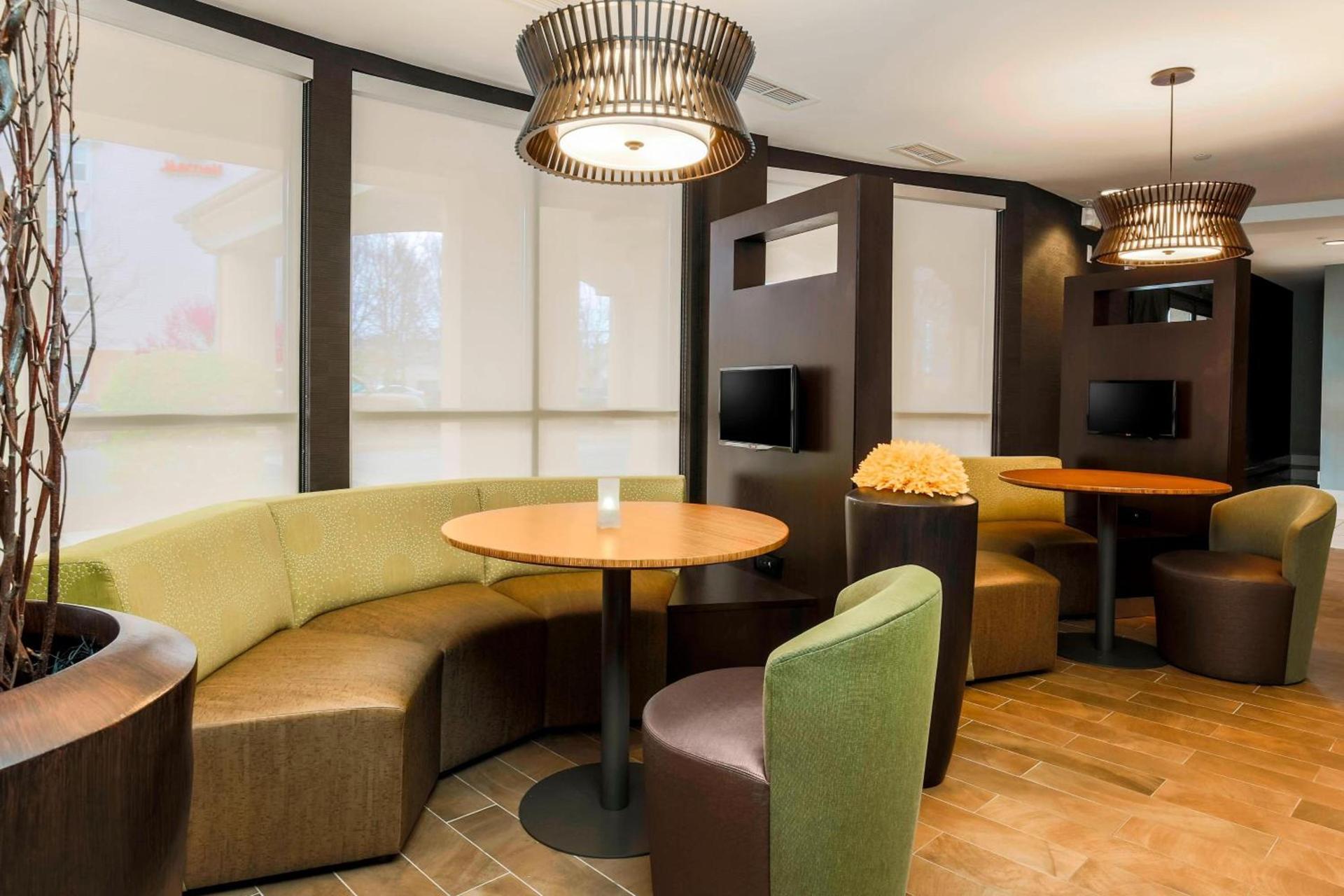Courtyard by Marriott Potomac Mills Woodbridge photo 27