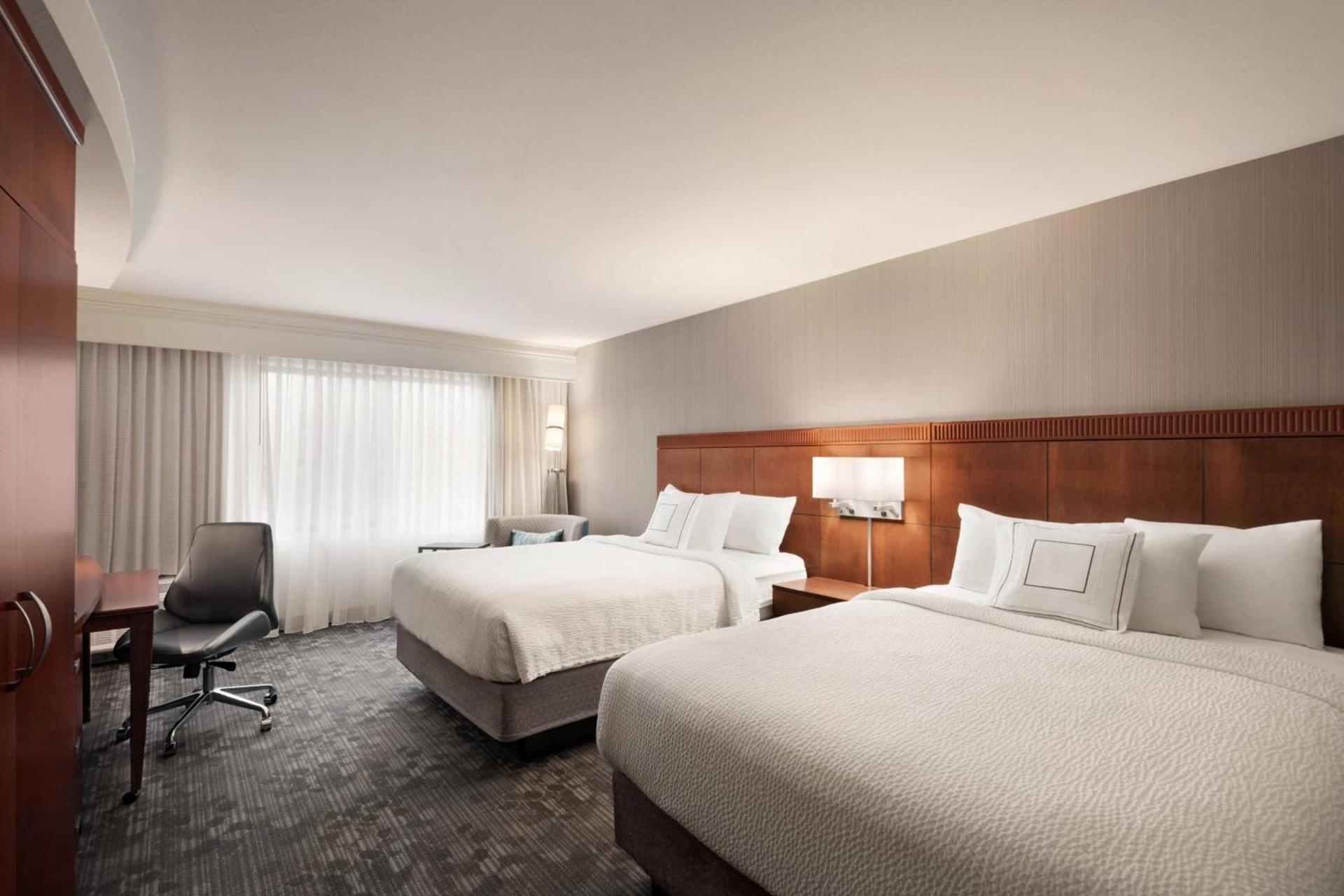 Courtyard by Marriott Potomac Mills Woodbridge photo 12