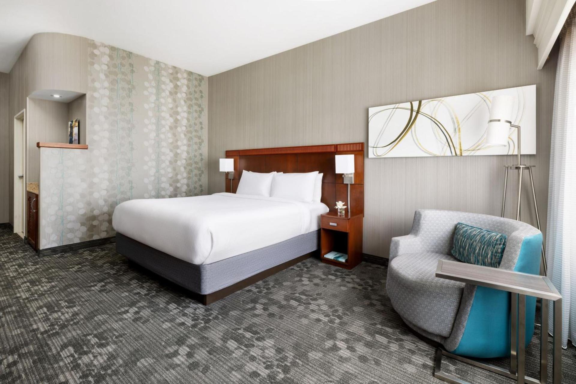 Courtyard by Marriott Potomac Mills Woodbridge photo 8