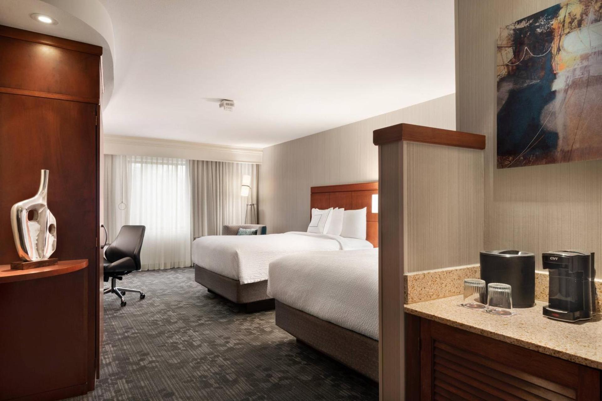 Courtyard by Marriott Potomac Mills Woodbridge photo 16
