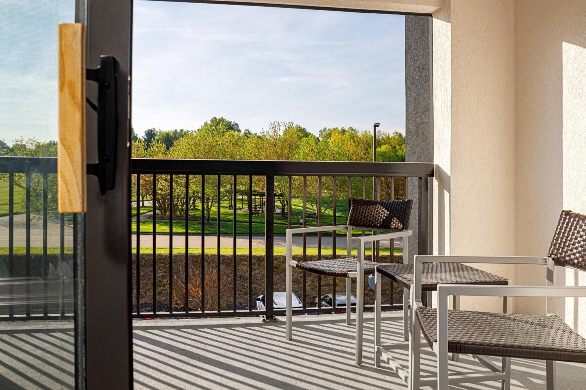 Courtyard Paducah West photo 14