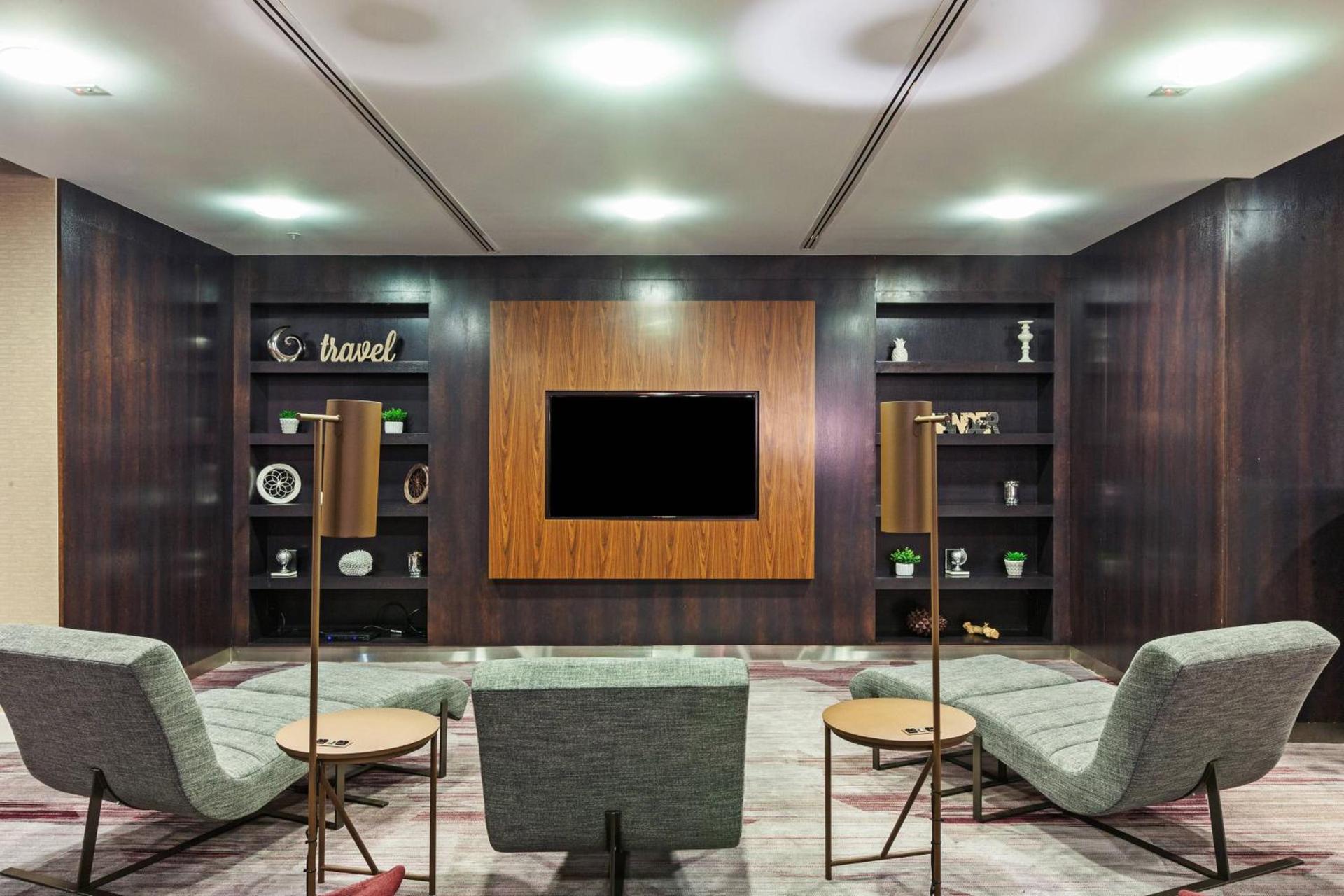 Courtyard by Marriott Tulsa Woodland Hills photo 11
