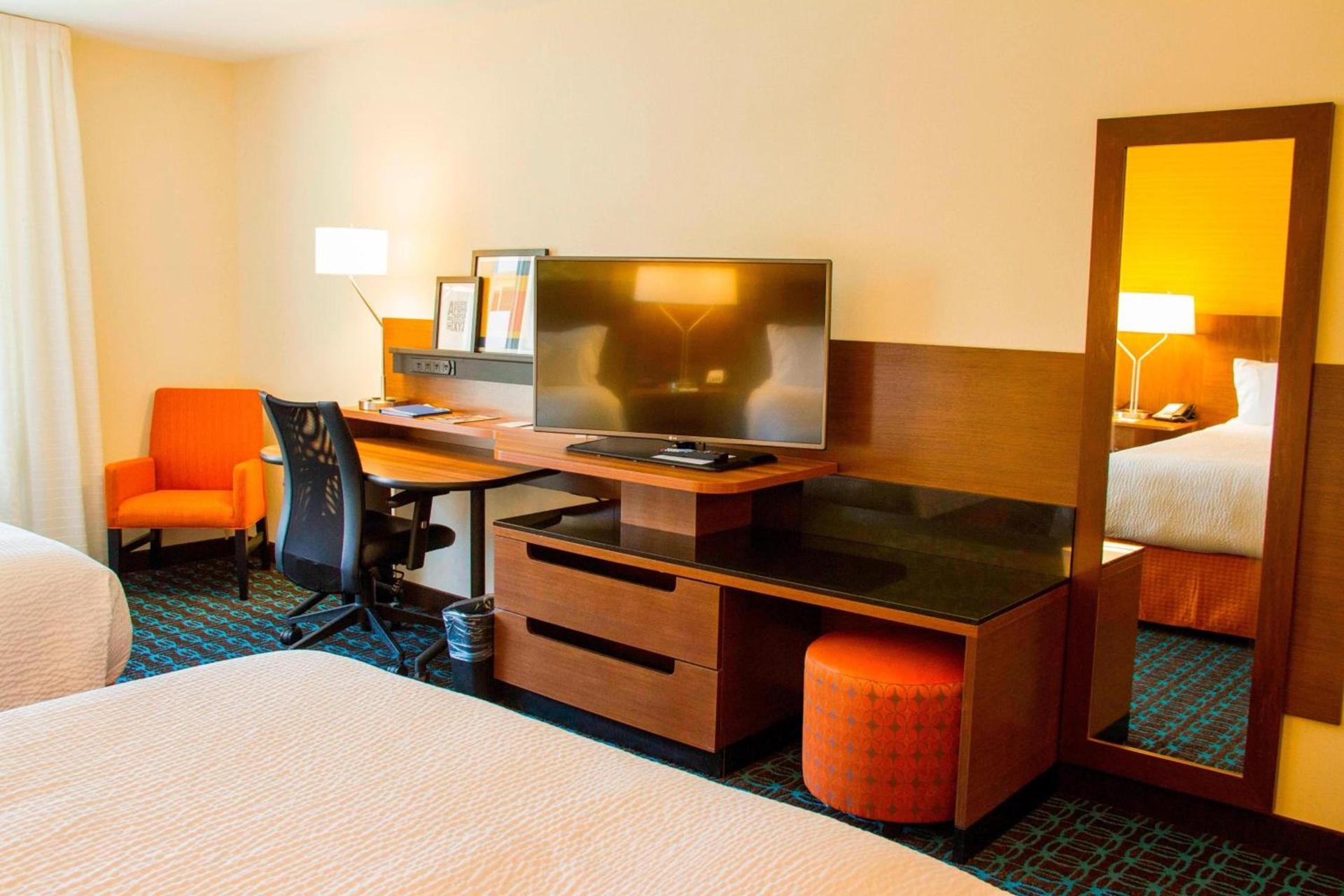 Wavecrest Lodge photo 16