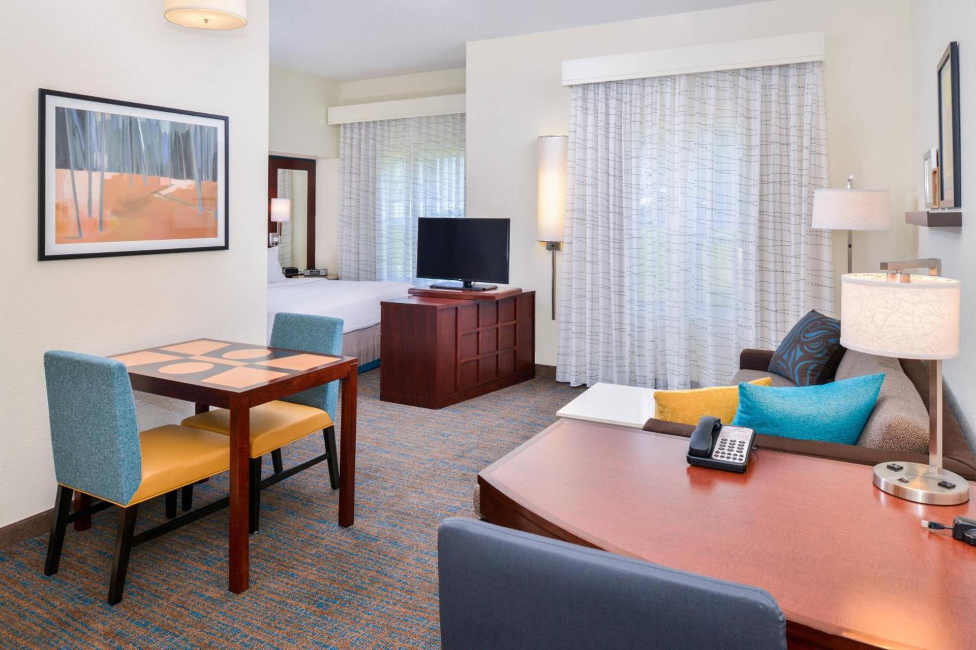 Residence Inn by Marriott Harrisonburg photo 8