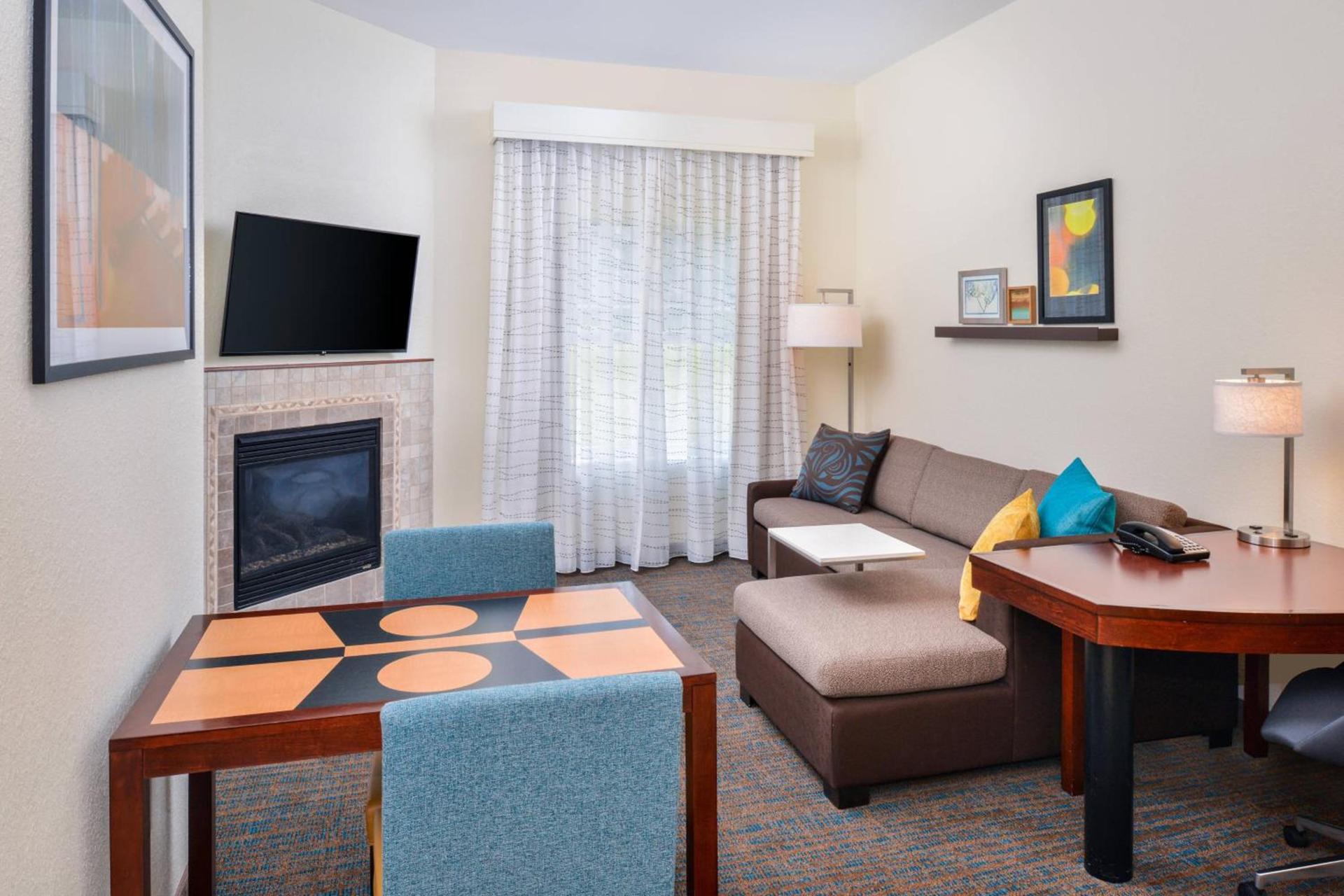Residence Inn by Marriott Harrisonburg photo 12