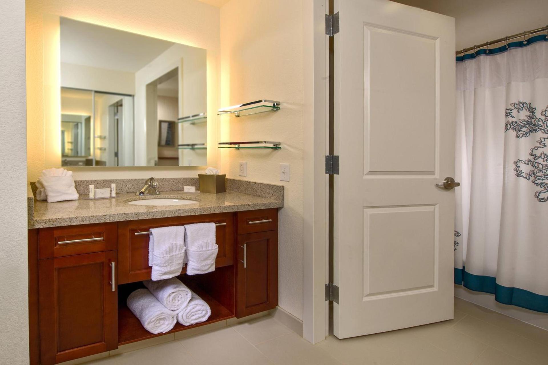 Residence Inn by Marriott Arlington Ballston photo 22