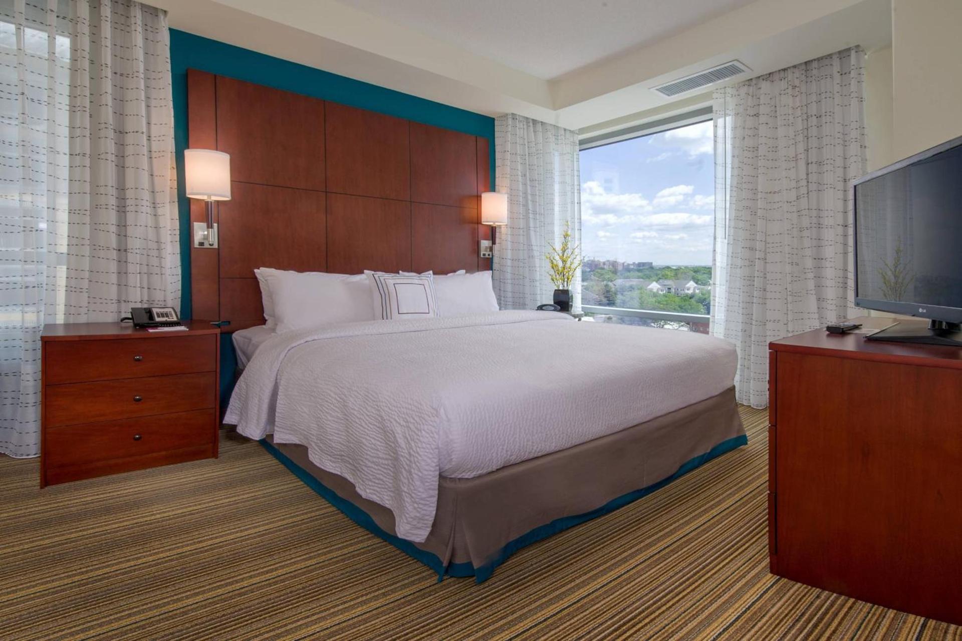 Residence Inn by Marriott Arlington Ballston photo 13