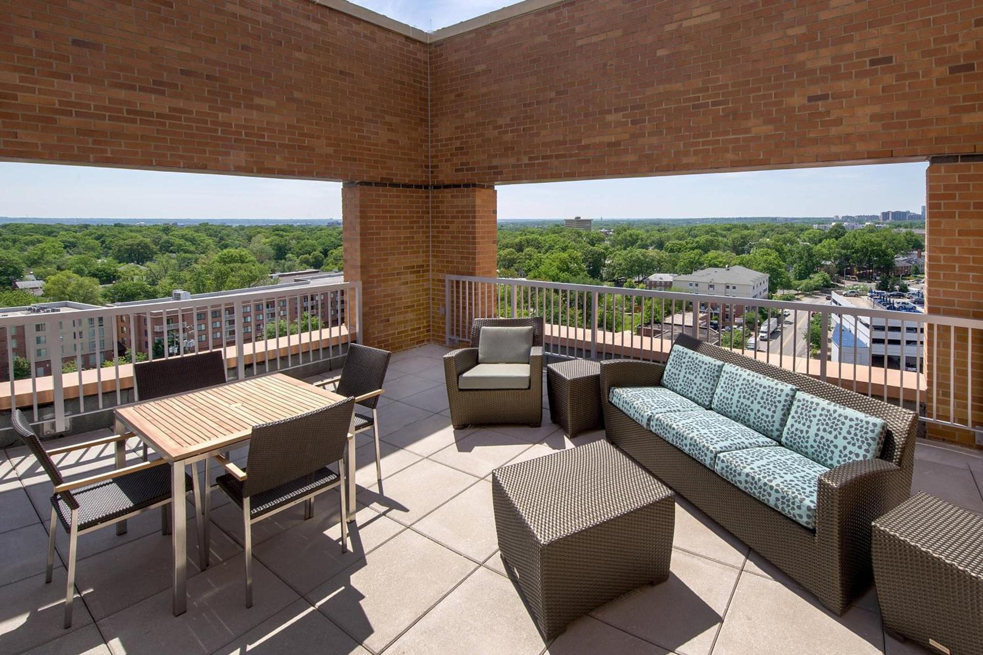 Residence Inn by Marriott Arlington Ballston photo 21
