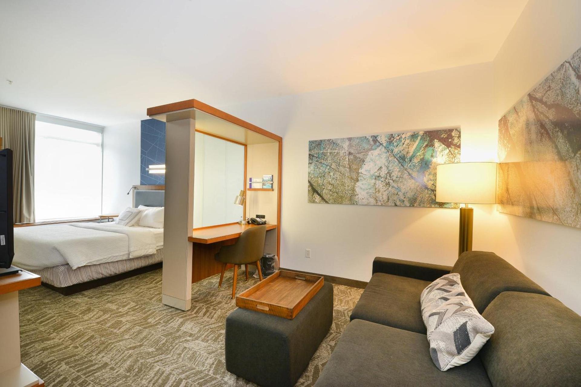 SpringHill Suites by Marriott Grand Forks photo 8