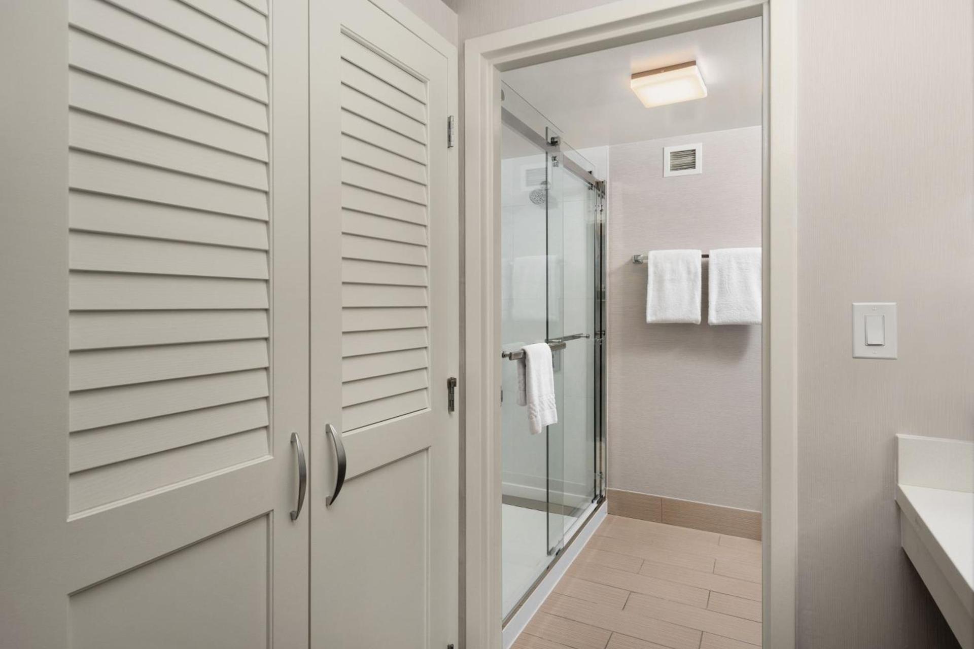 Courtyard by Marriott Portland Beaverton photo 17