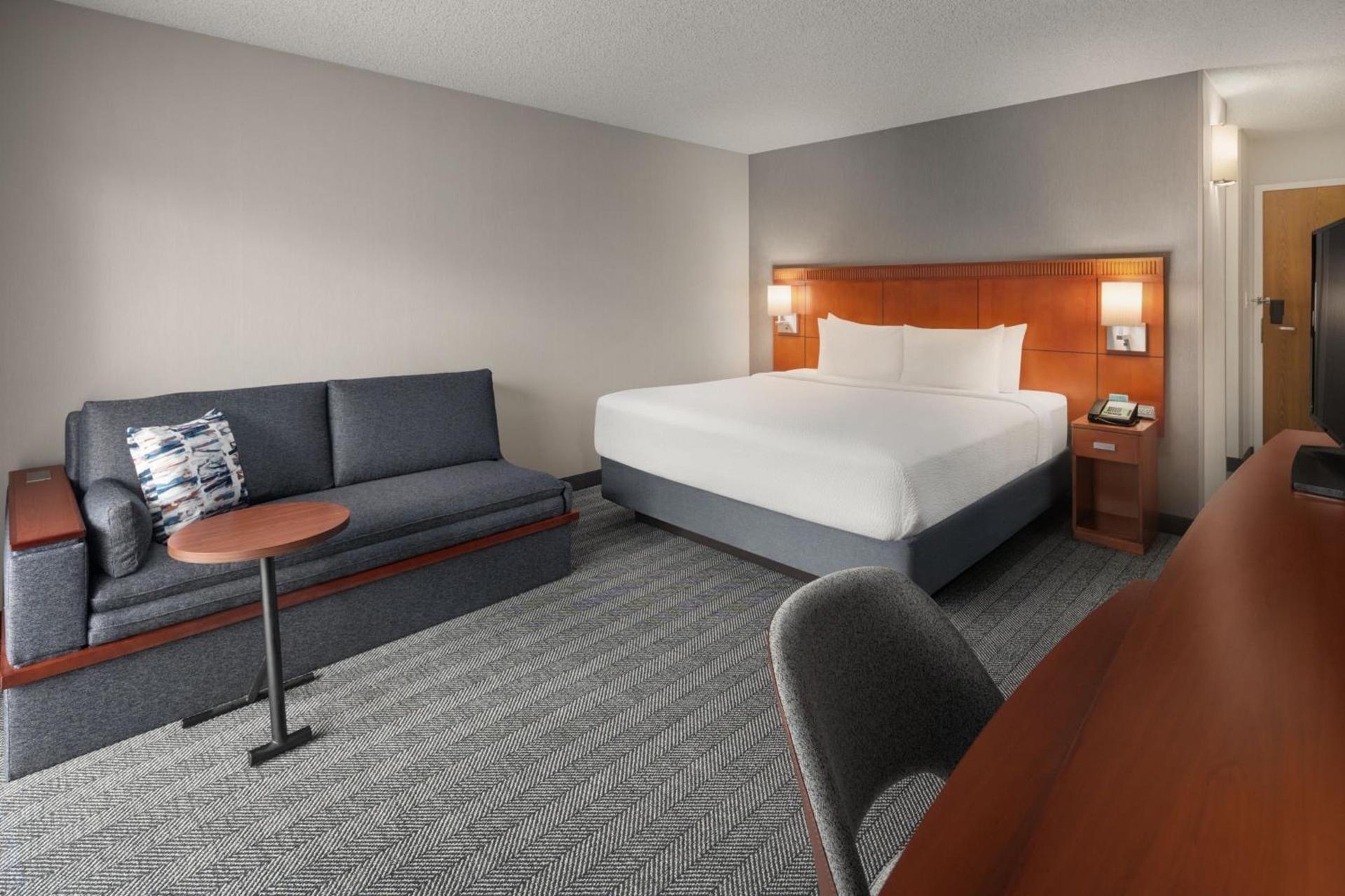 Courtyard by Marriott Portland Beaverton photo 10