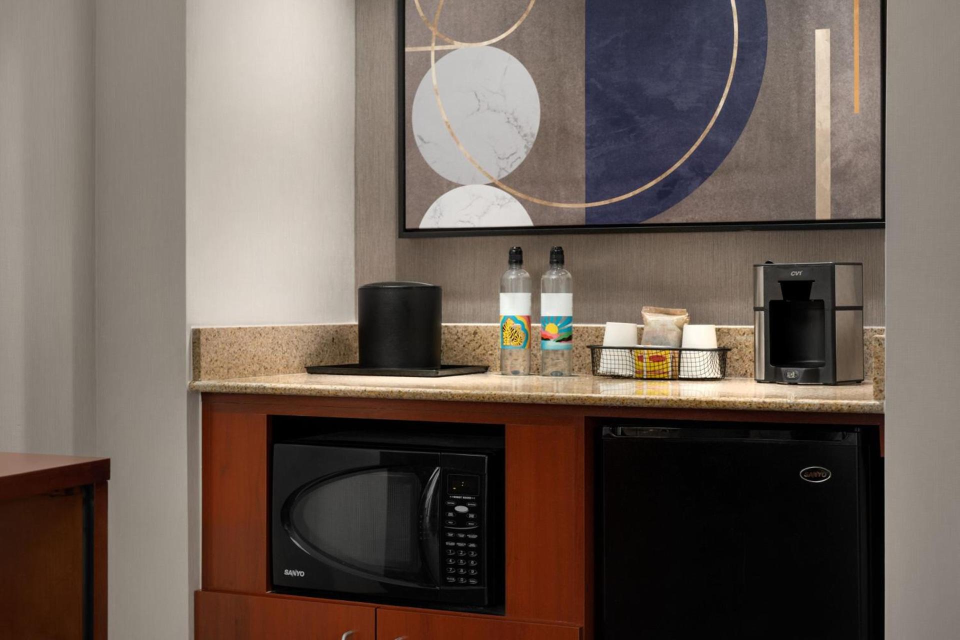 Courtyard by Marriott Portland Beaverton photo 23