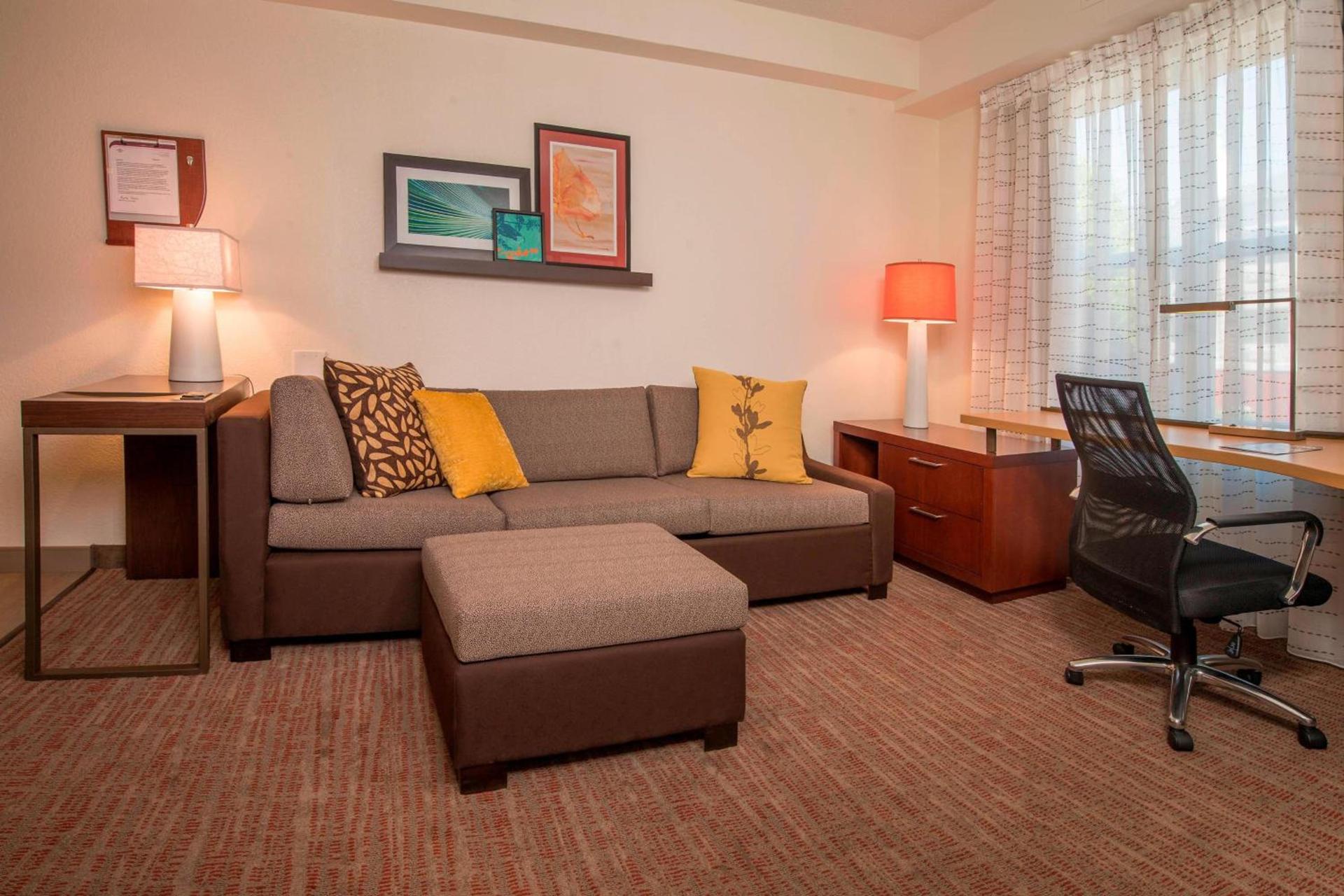 Residence Inn Frederick photo 11
