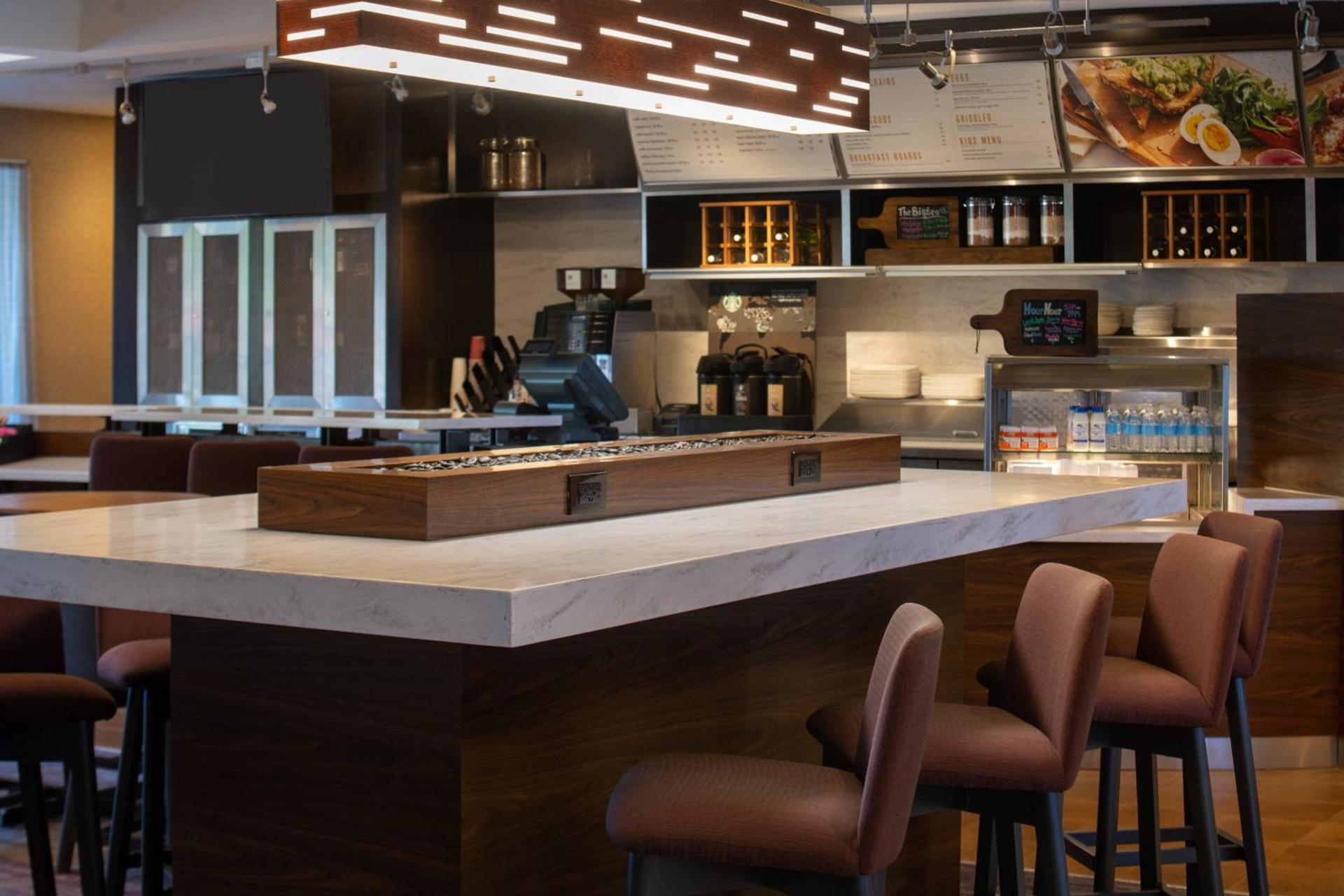 Courtyard by Marriott Memphis East/Park Avenue photo 24