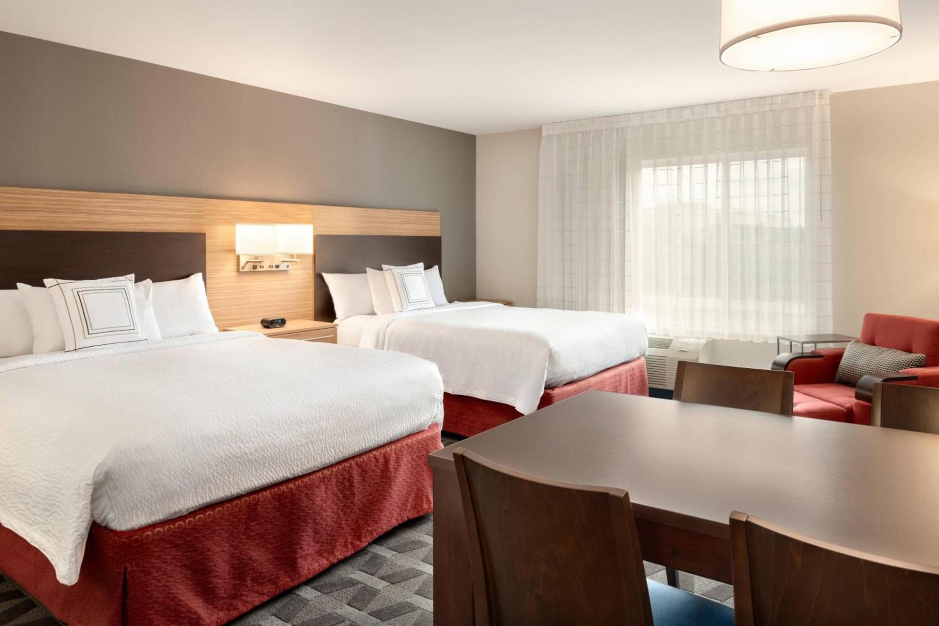 TownePlace Suites by Marriott Milwaukee Grafton photo 5