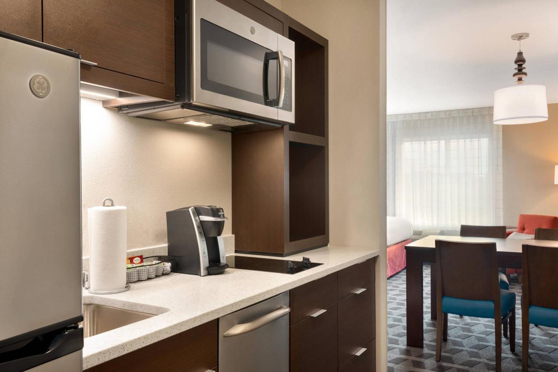 TownePlace Suites by Marriott Milwaukee Grafton photo 6