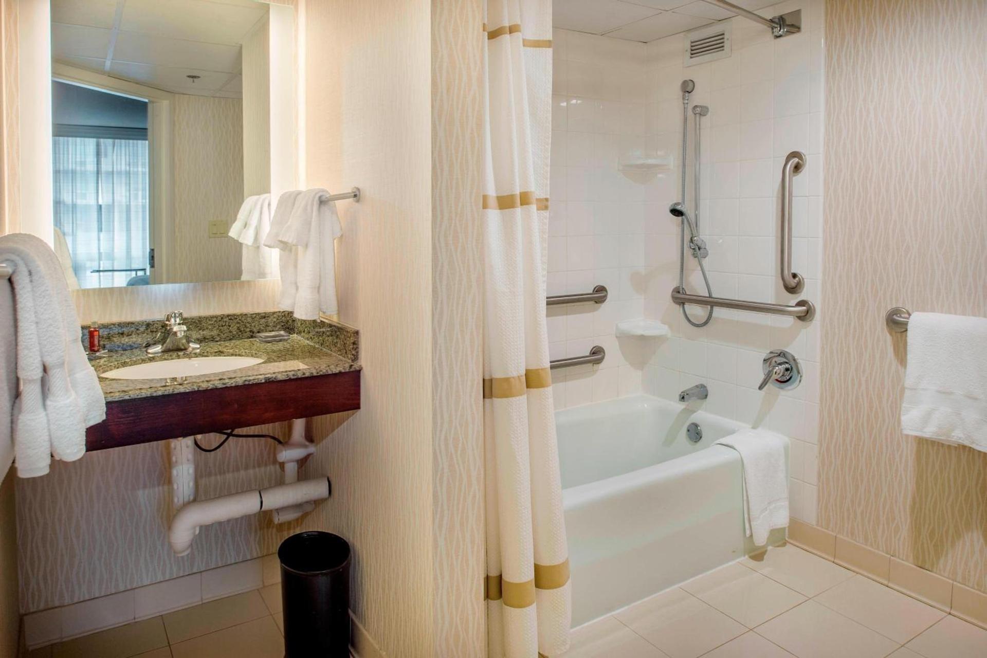 Marriott St. Louis Airport photo 31
