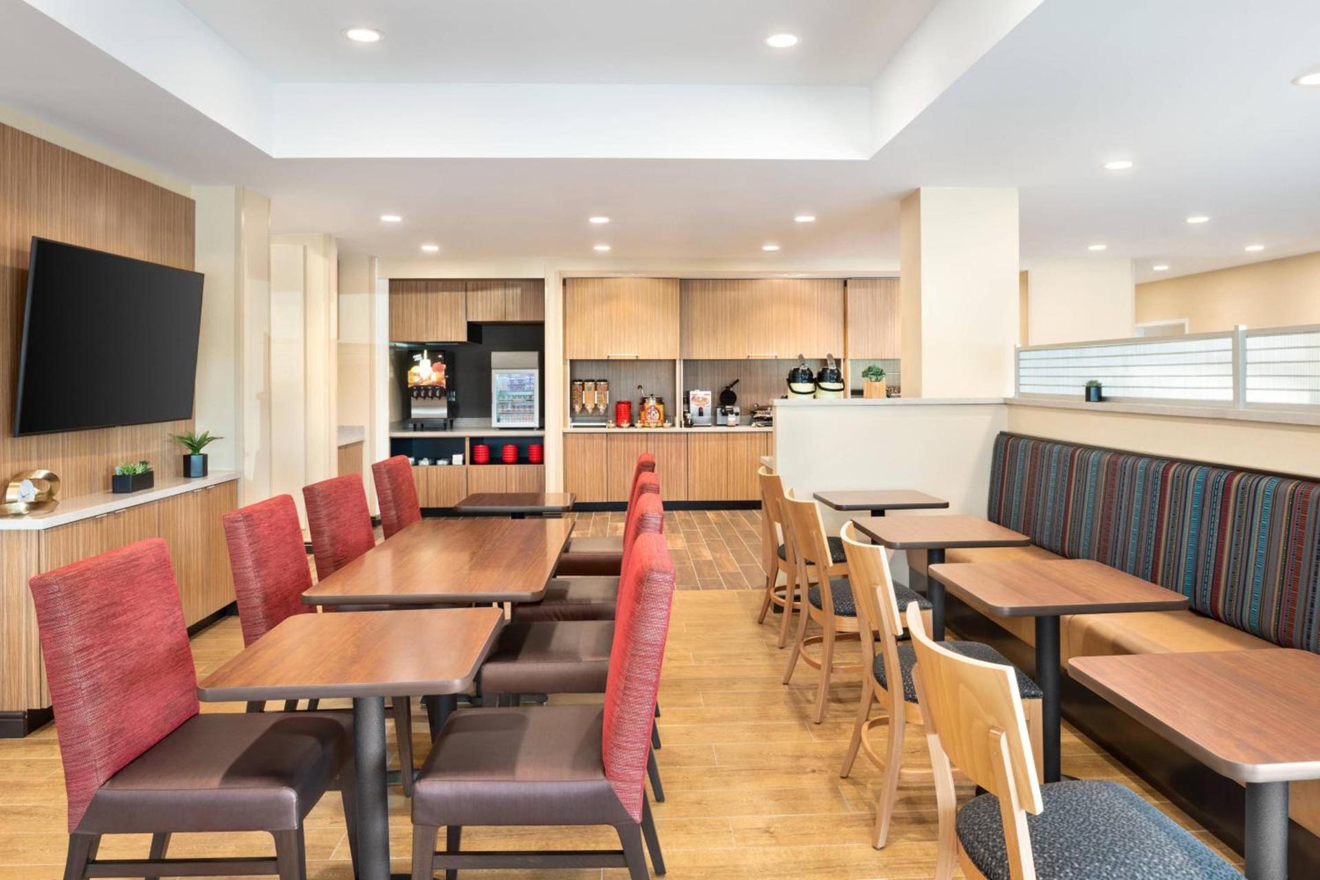TownePlace Suites by Marriott Milwaukee Grafton photo 14