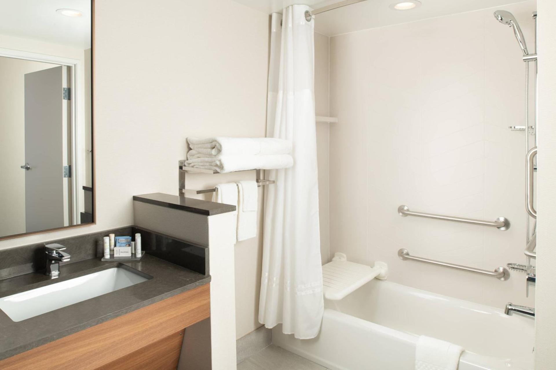 Fairfield Inn & Suites by Marriott Athens photo 18