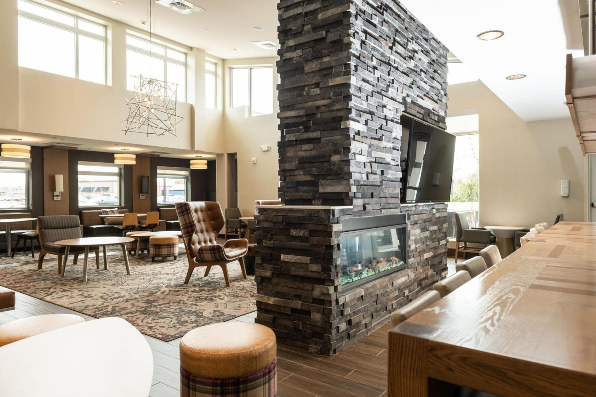 Residence Inn by Marriott Toledo West photo 11